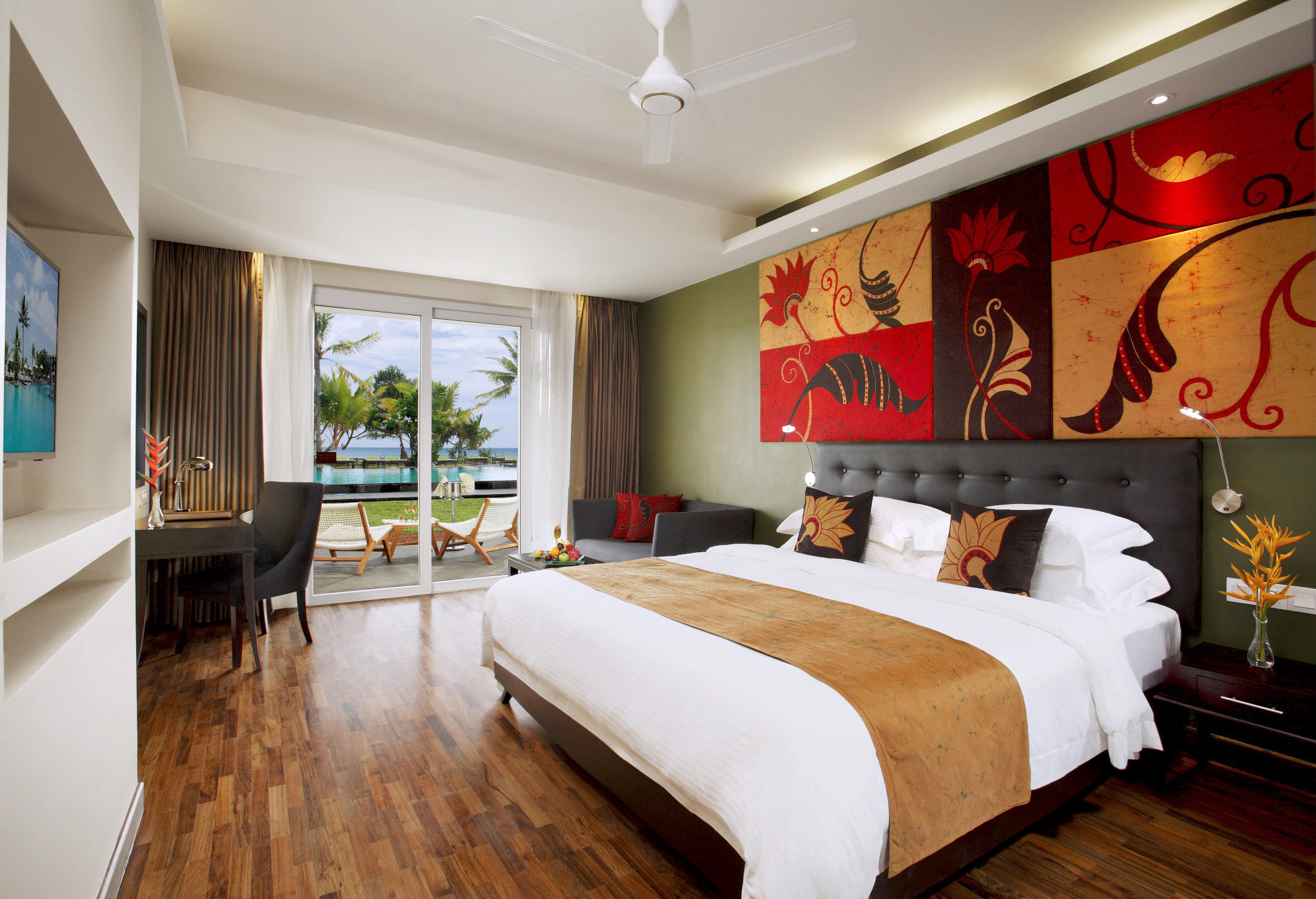 Twin Deluxe Pool View