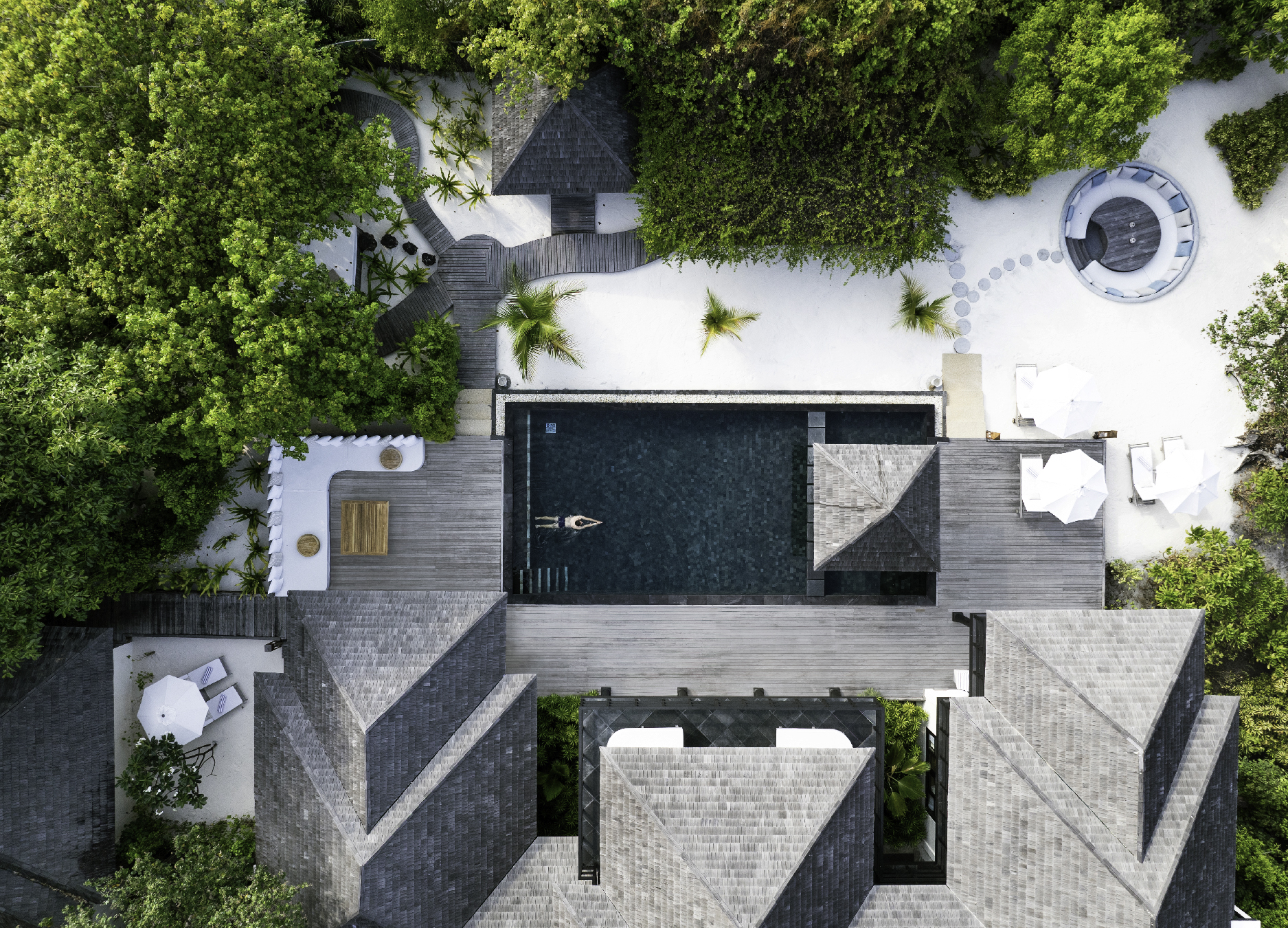 Family Room Three Bedrooms with Private Pool