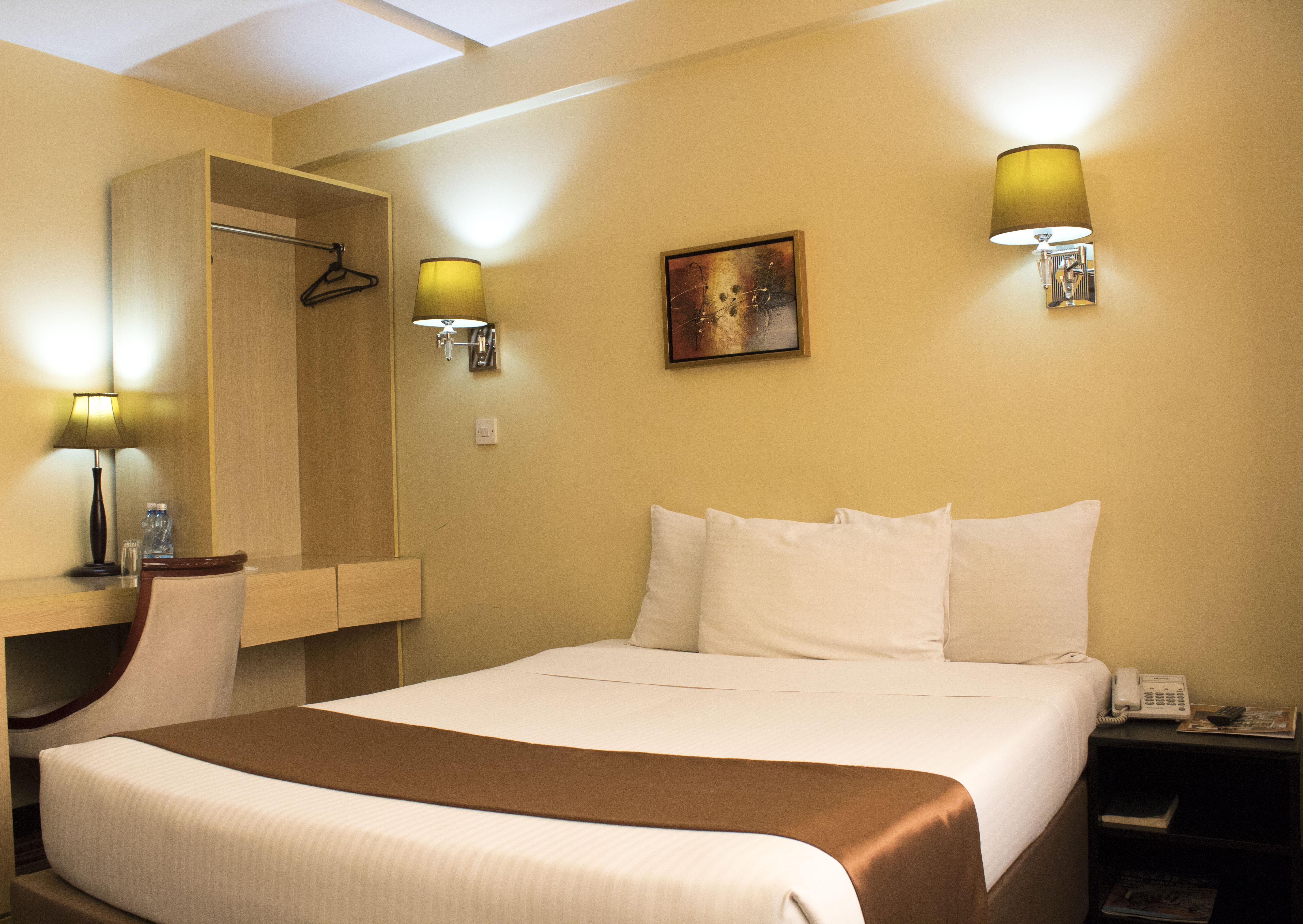 Double or Twin Standard