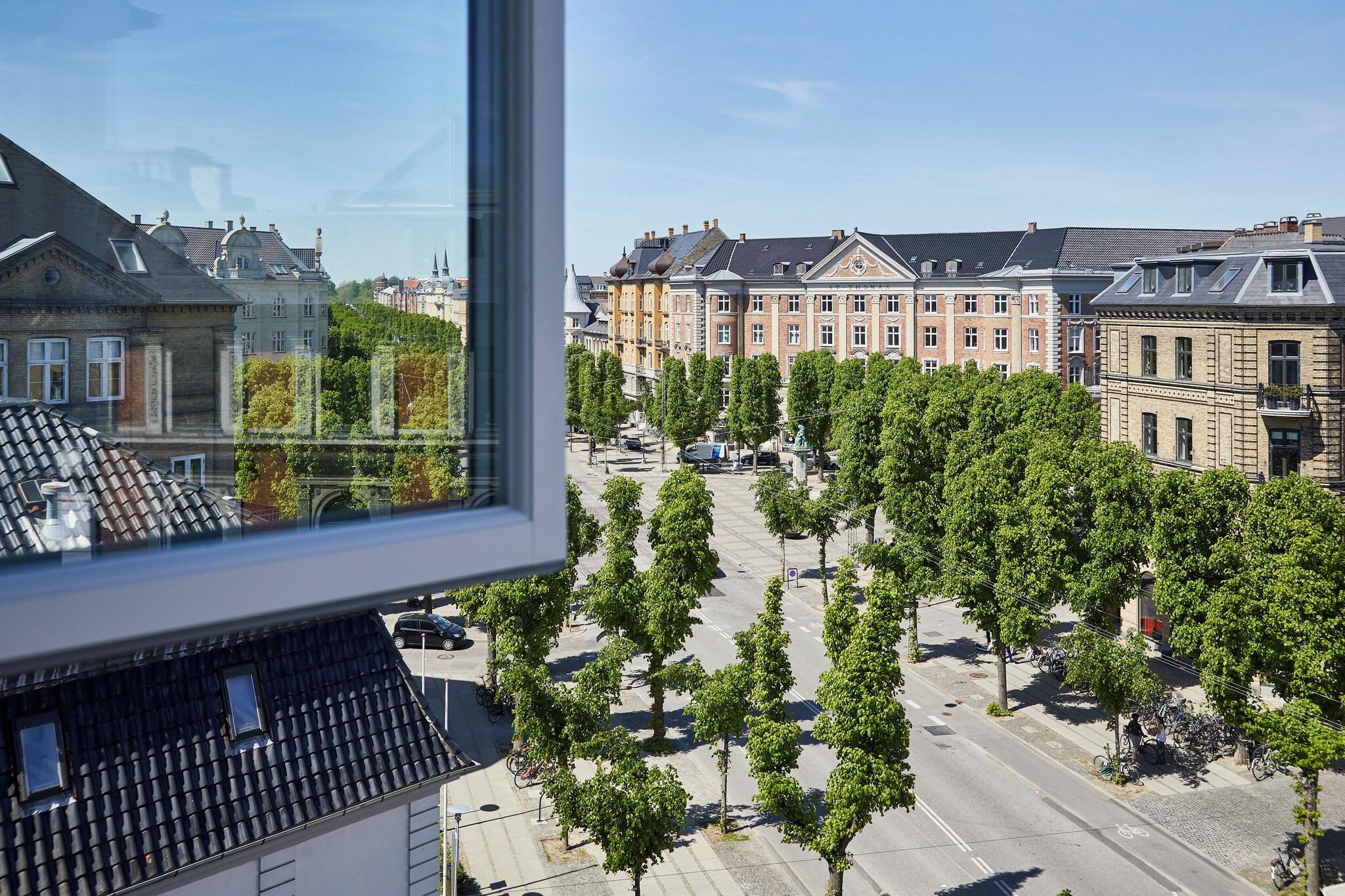 Double Superior Queen Bed