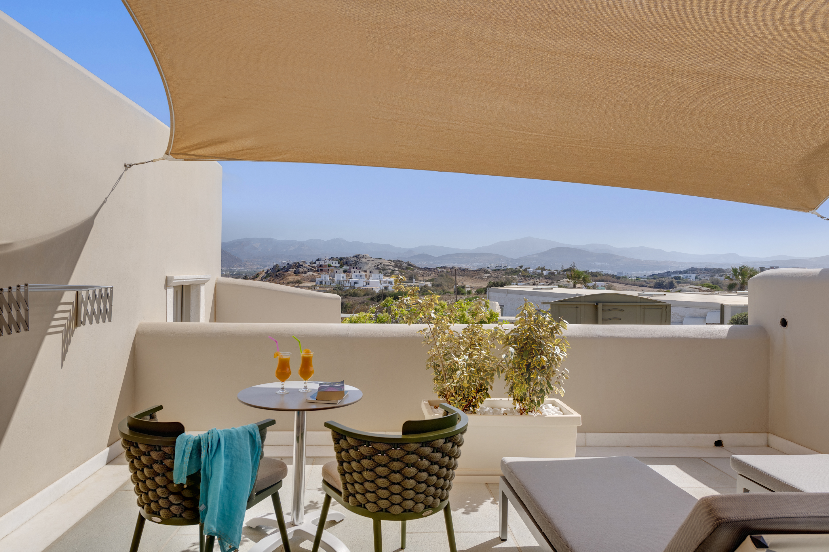 Double or Twin Side Sea View