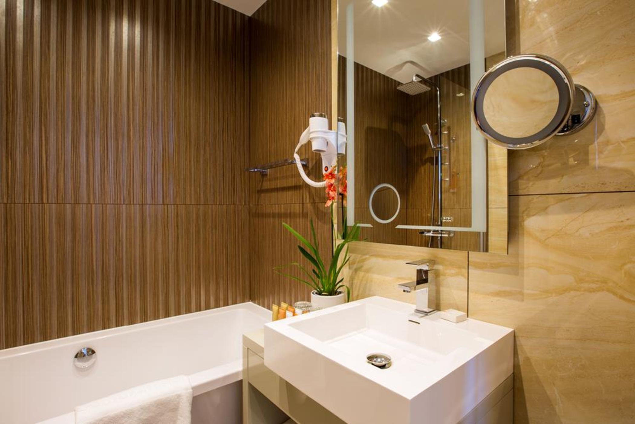 Double or Twin Superior