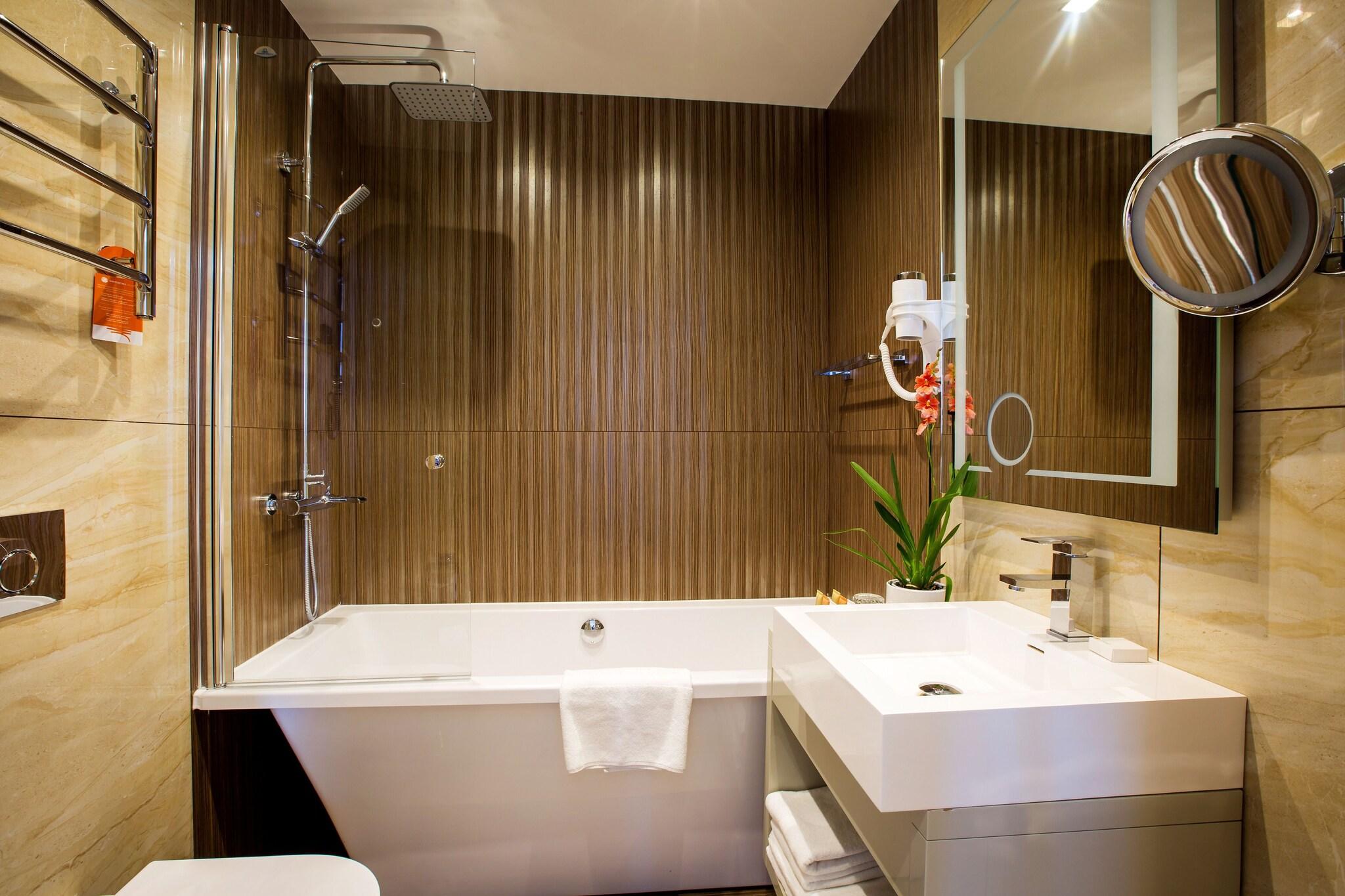 Suite with Double Bed