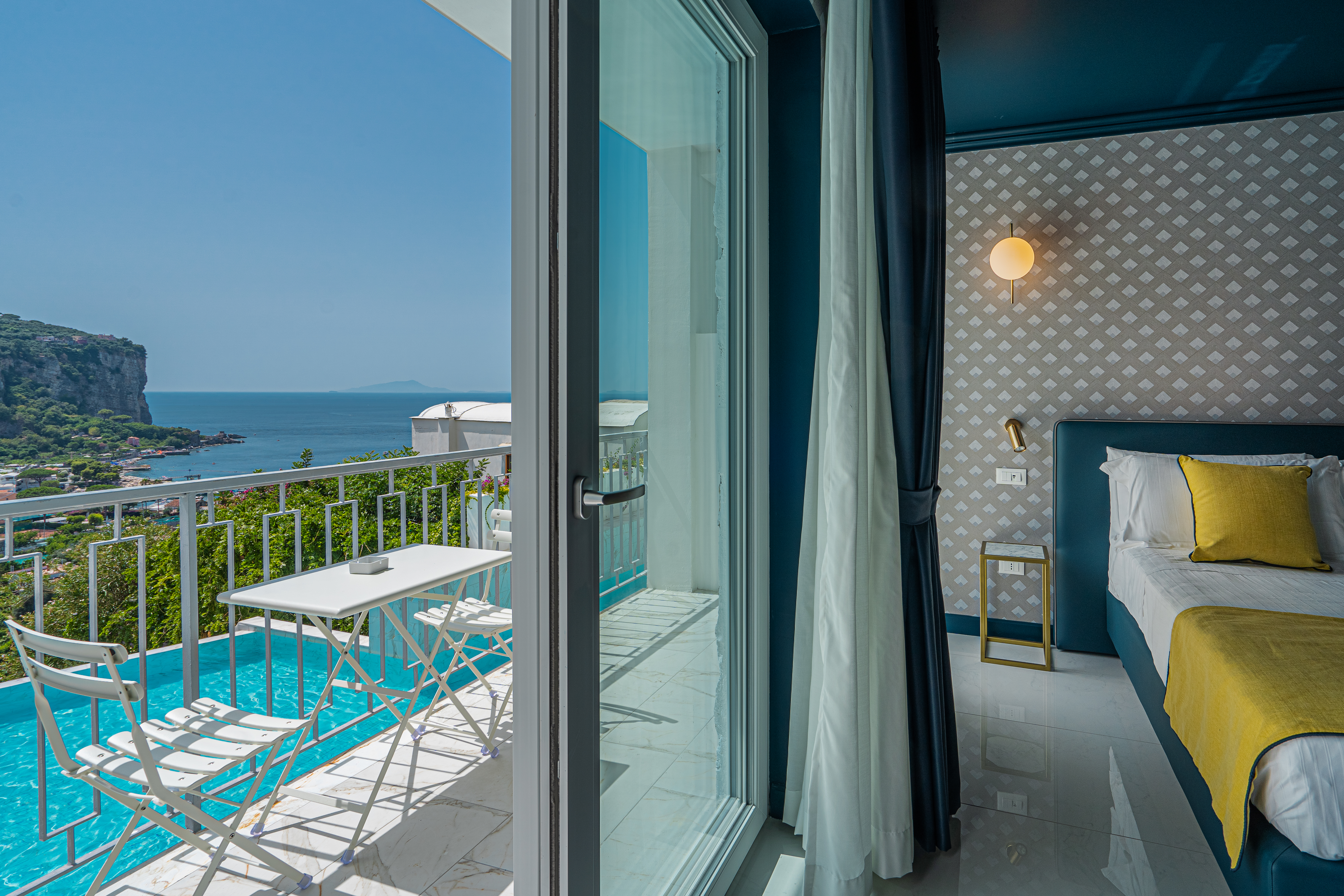 Junior Suite Sea View with Balcony