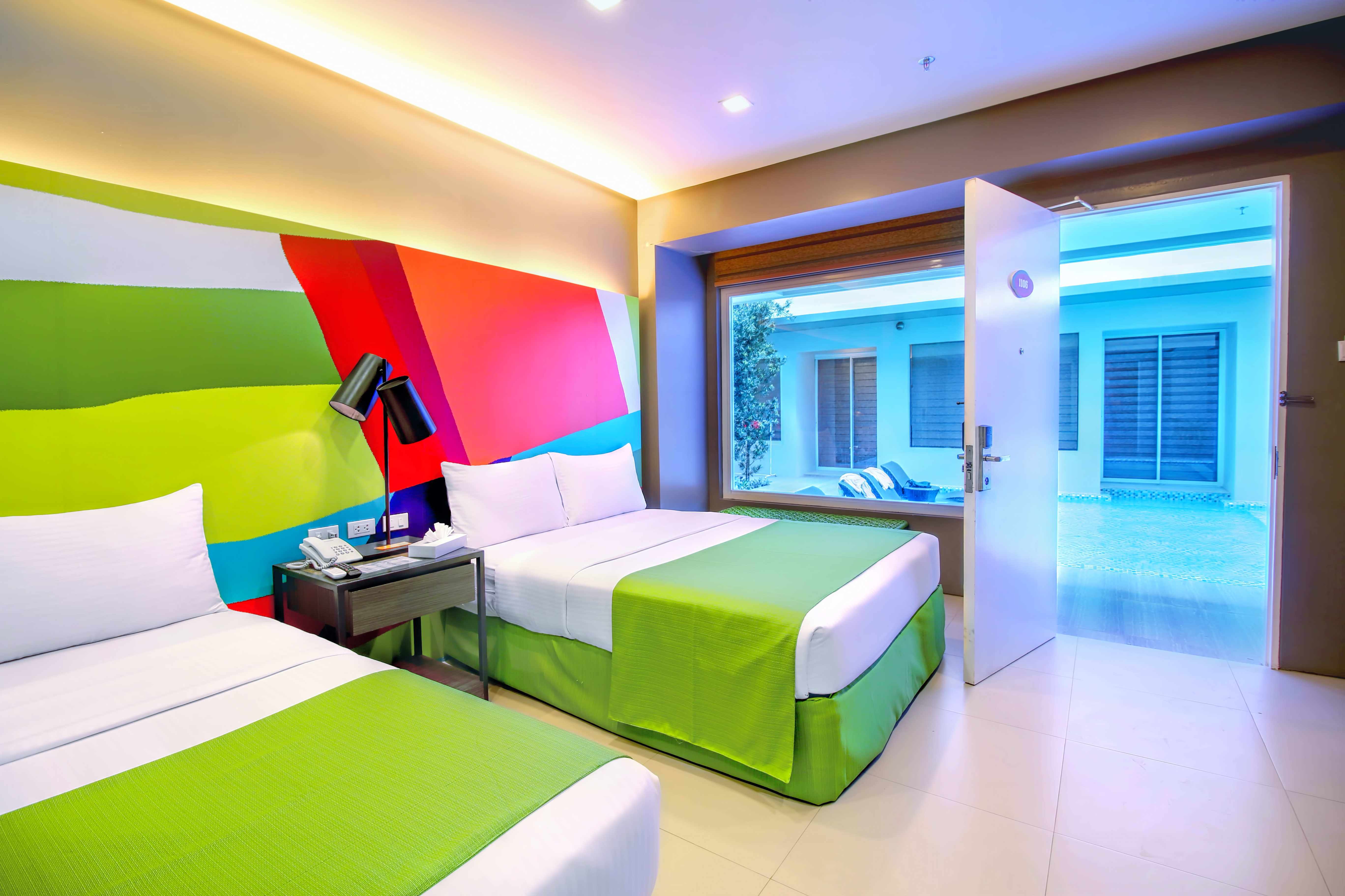 Twin Deluxe Pool View