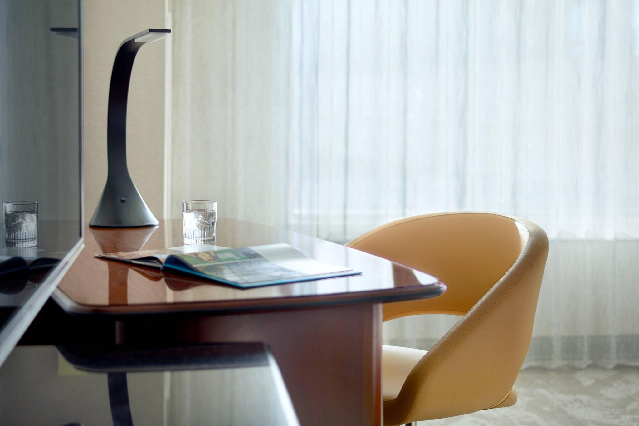 Double Accessible King Size Bed