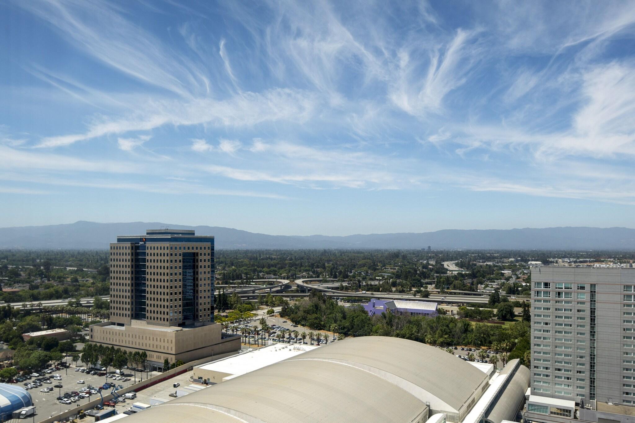 Quadruple Club City View