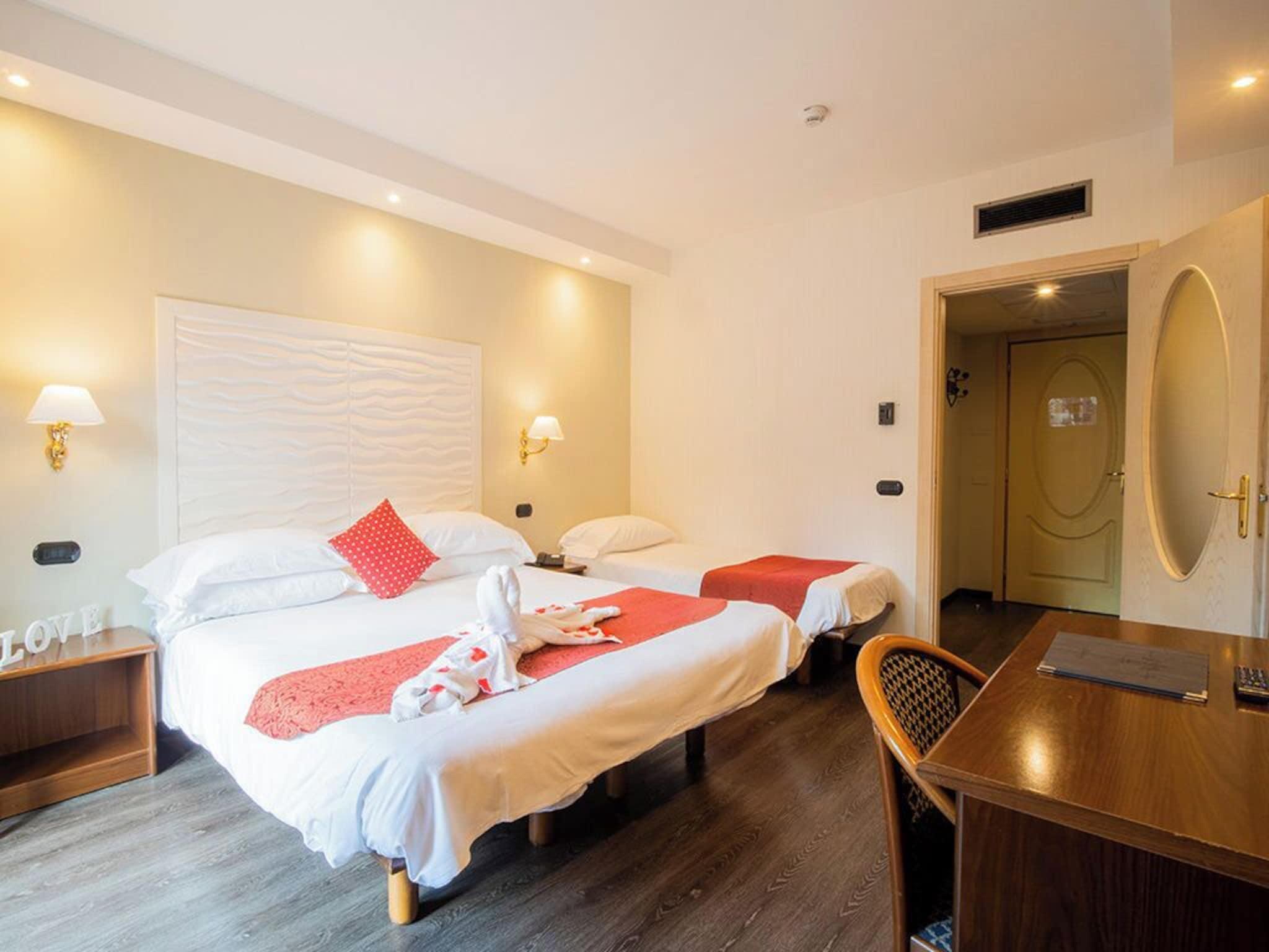 Double Superior Queen Bed