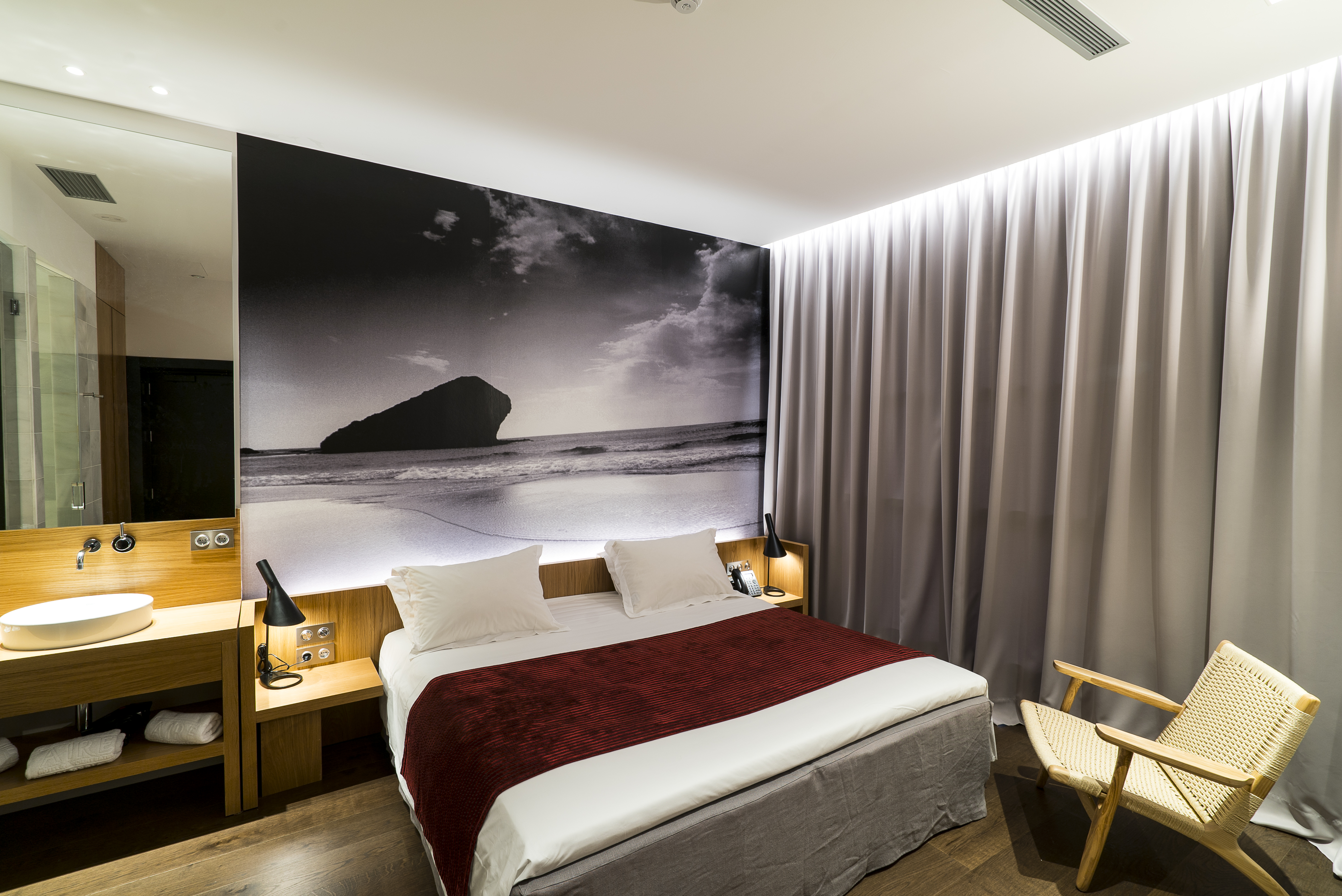 Double or Twin Standard