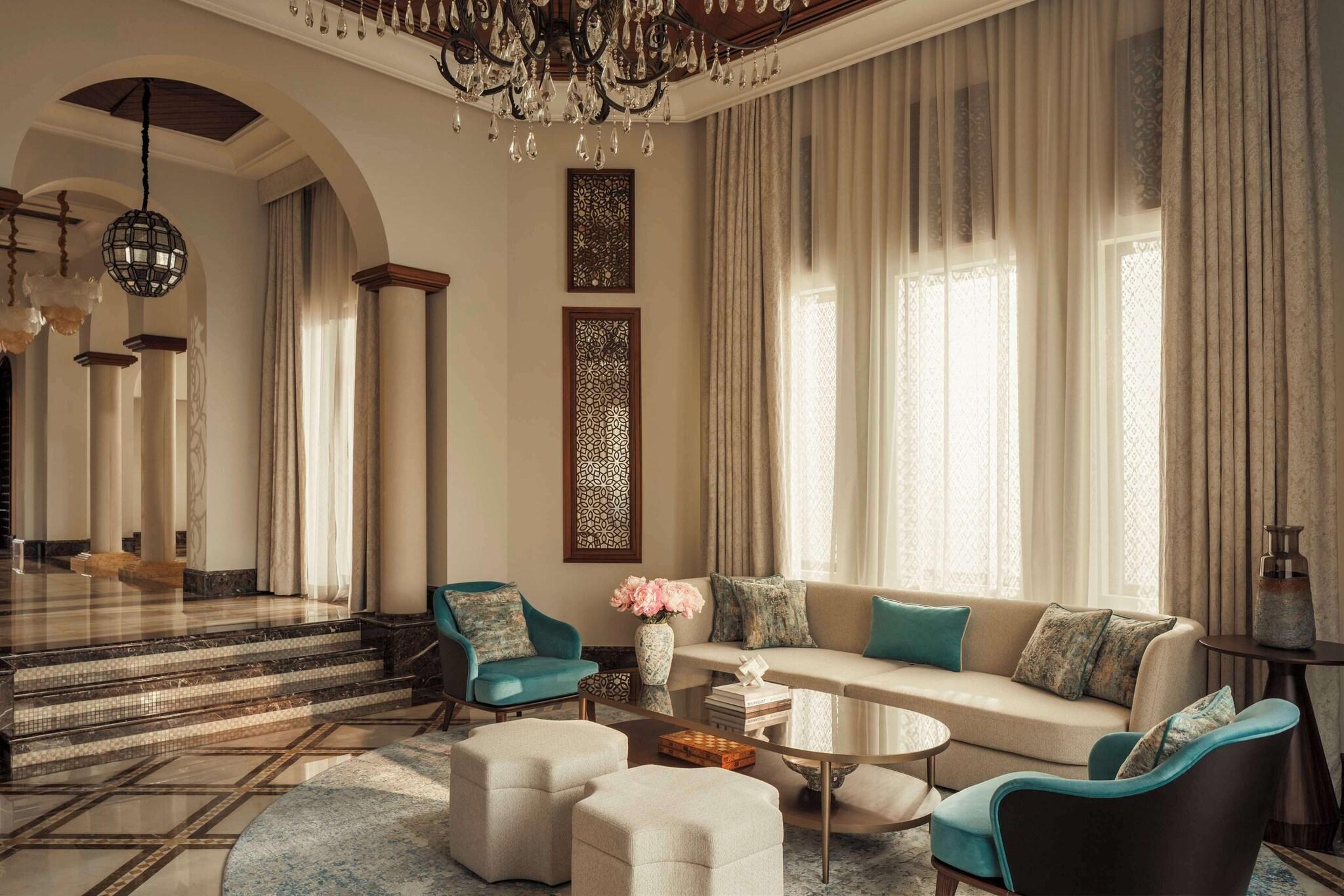 Villa Accessible King Size Bed