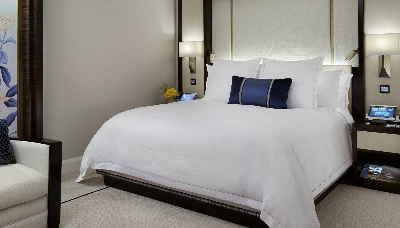 Double Deluxe King Bed