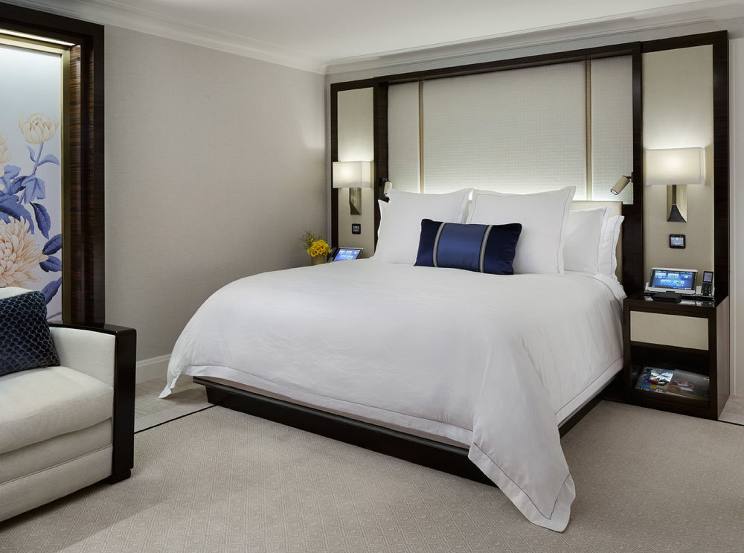 Double Deluxe King Bed