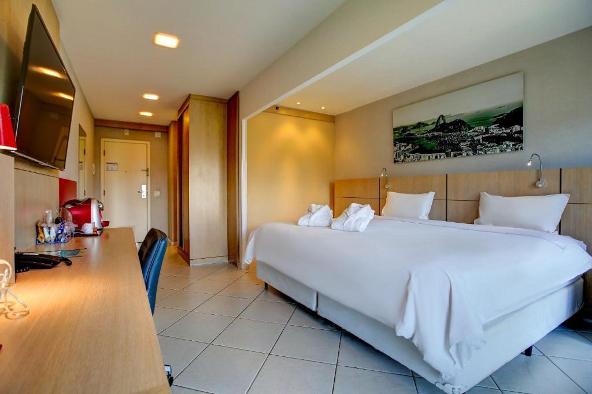 Double Executive King Bed