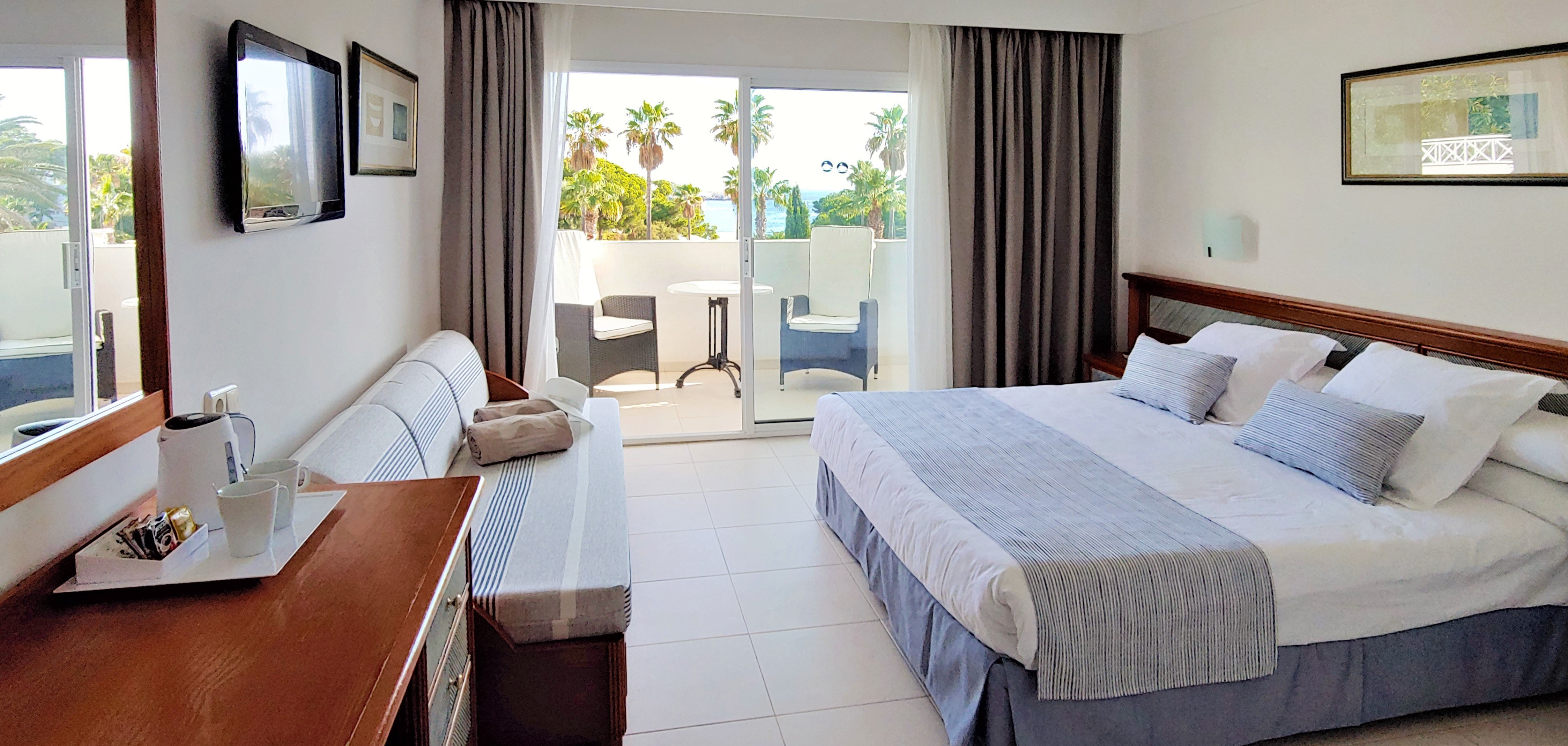 Double or Twin Superior Sea View