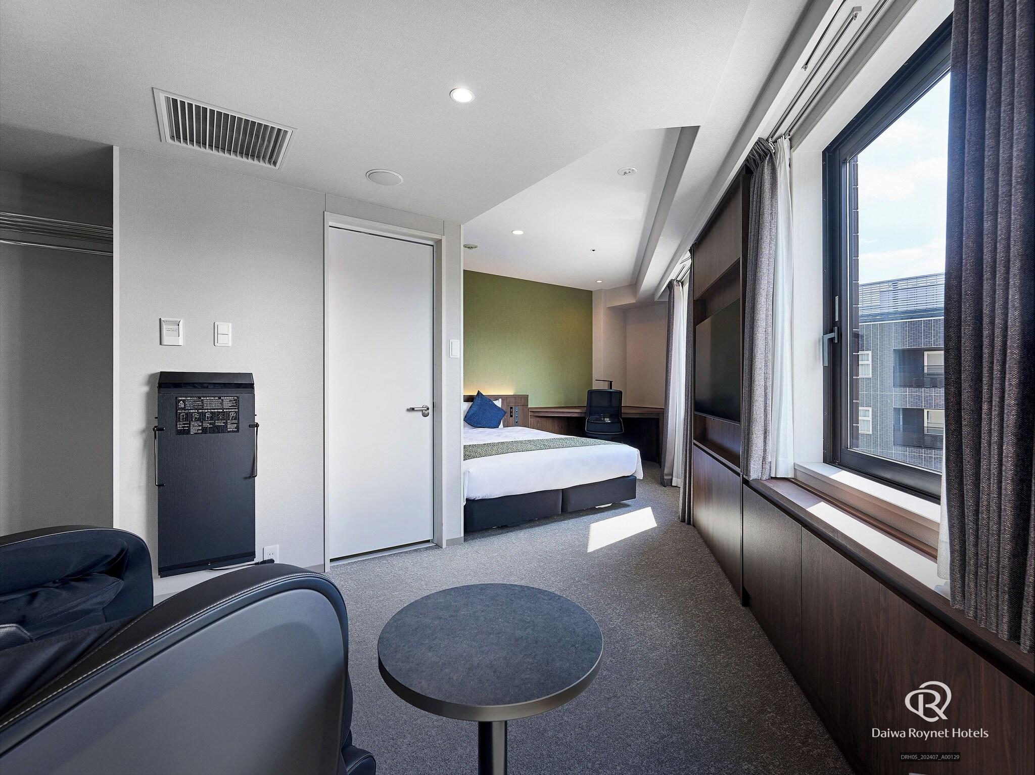 Double Deluxe Queen Bed