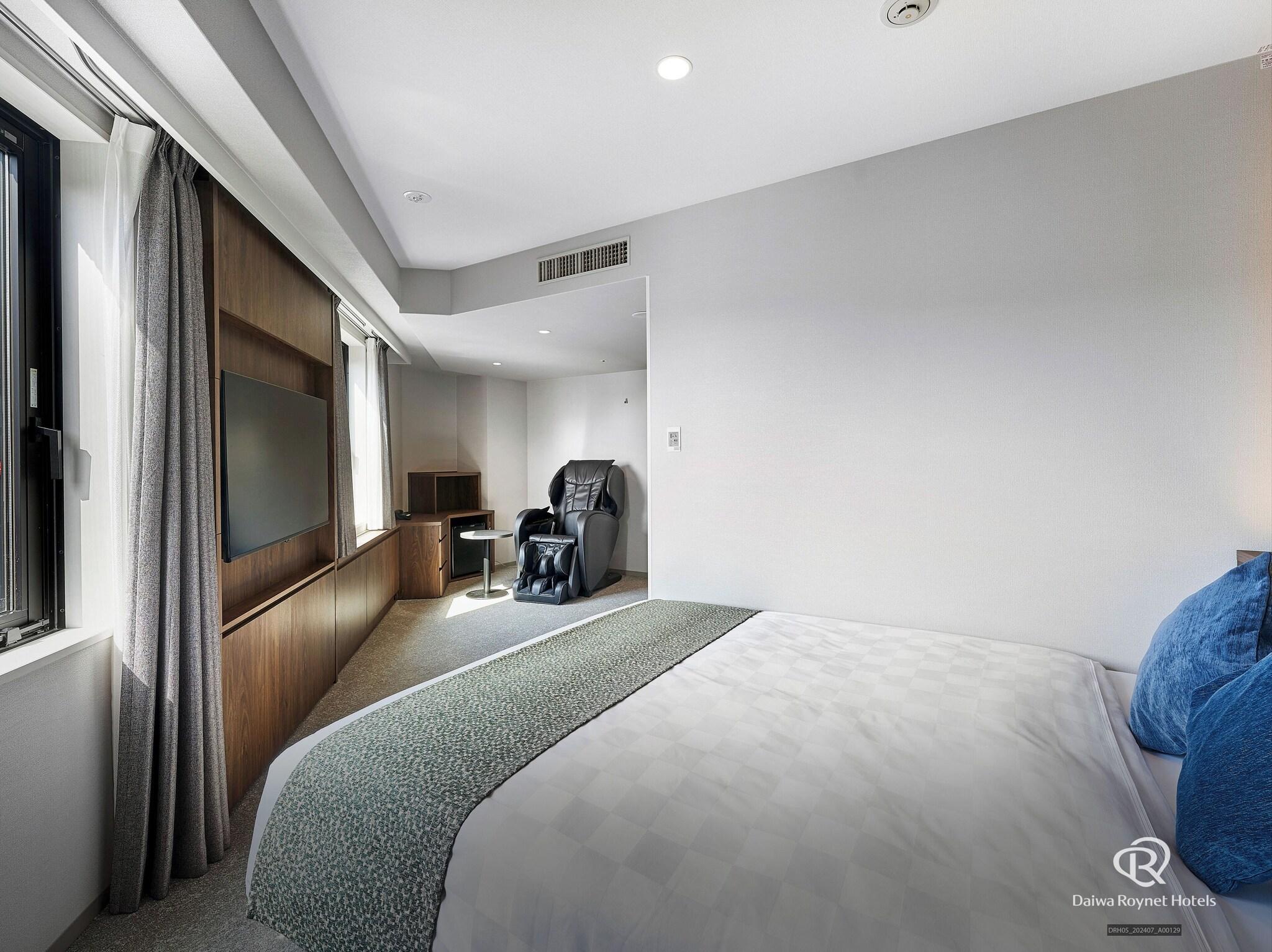 Double Deluxe Queen Bed