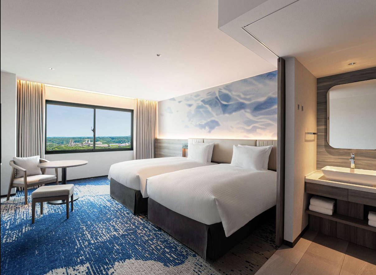 Twin Superior Mountain View