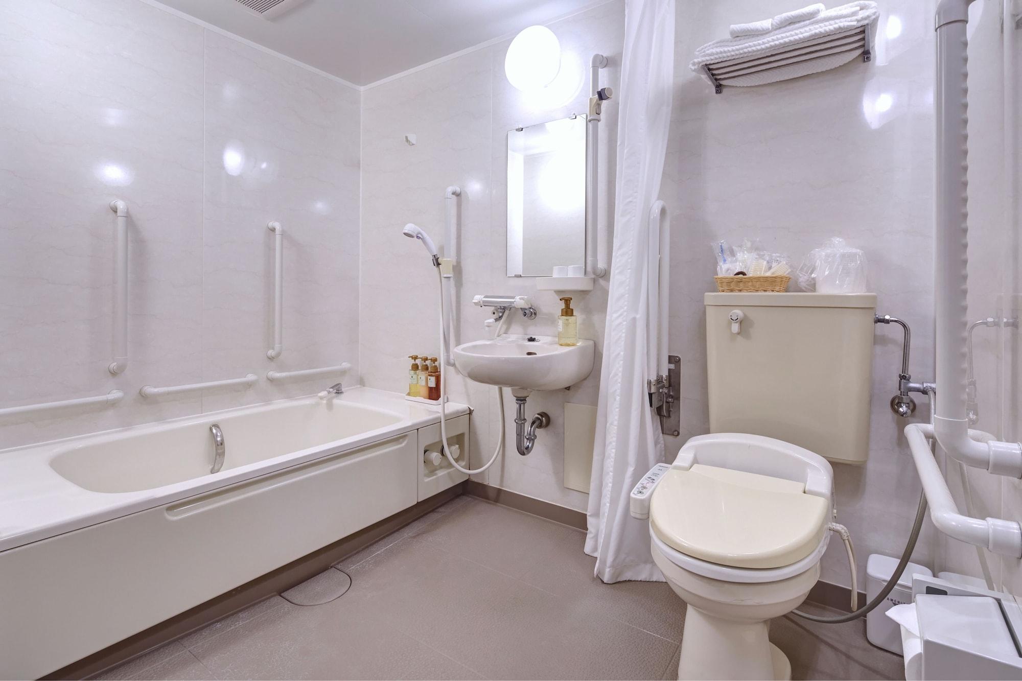 Quadruple Capacity 4