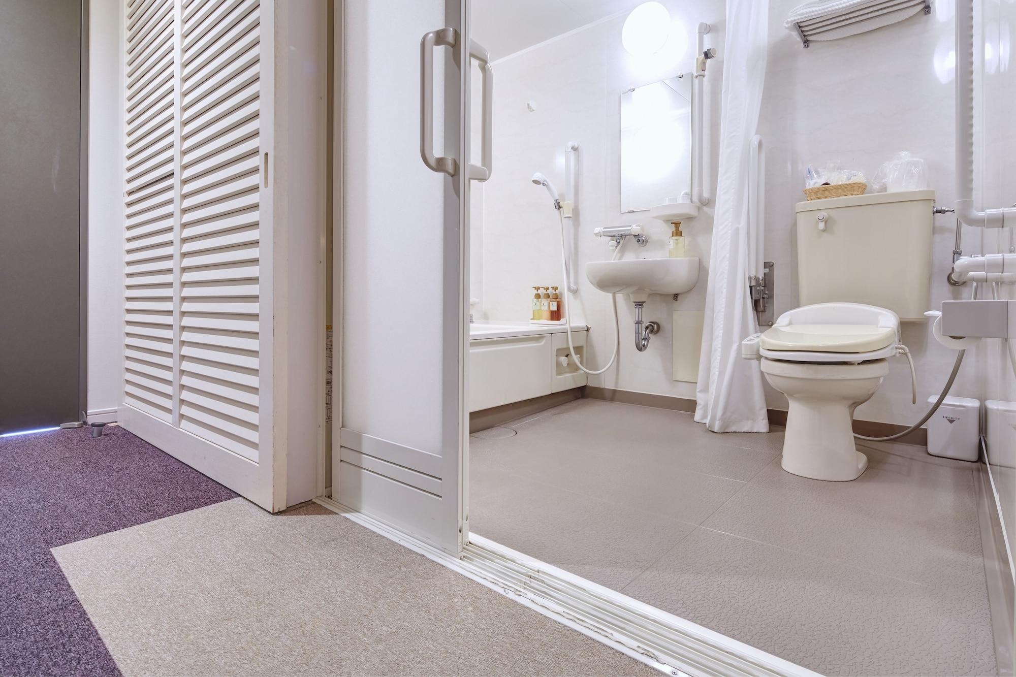 Quadruple Capacity 4