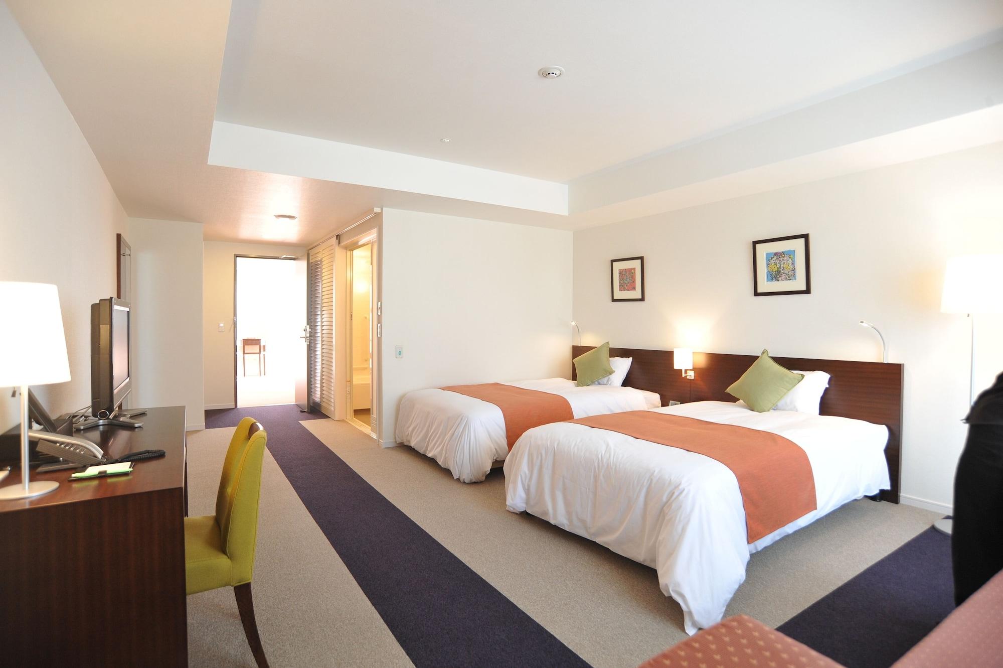 Quadruple Capacity 4