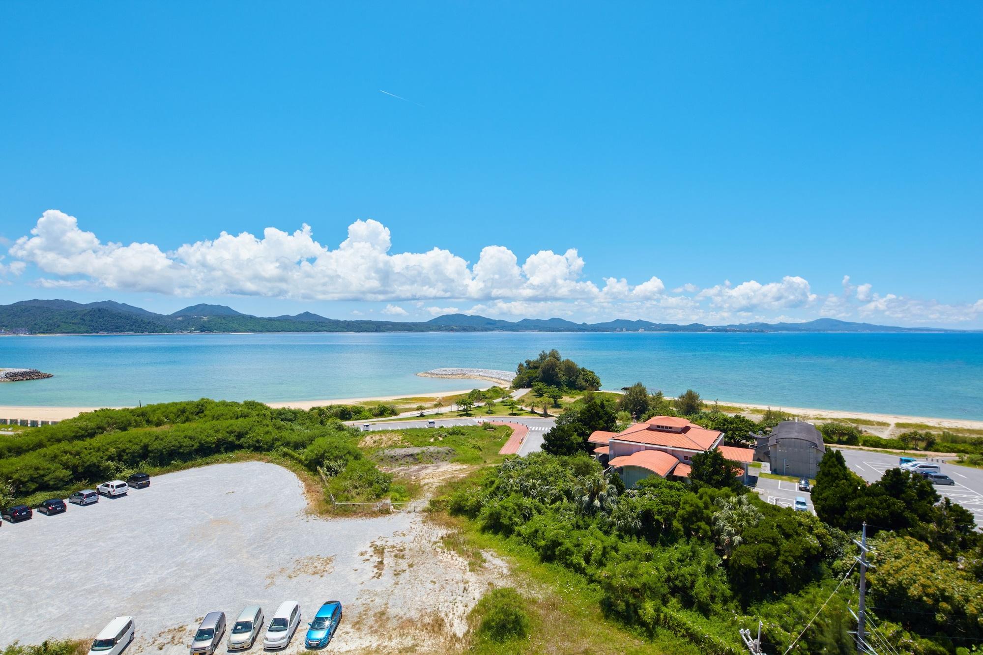 Twin Deluxe Capacity 4