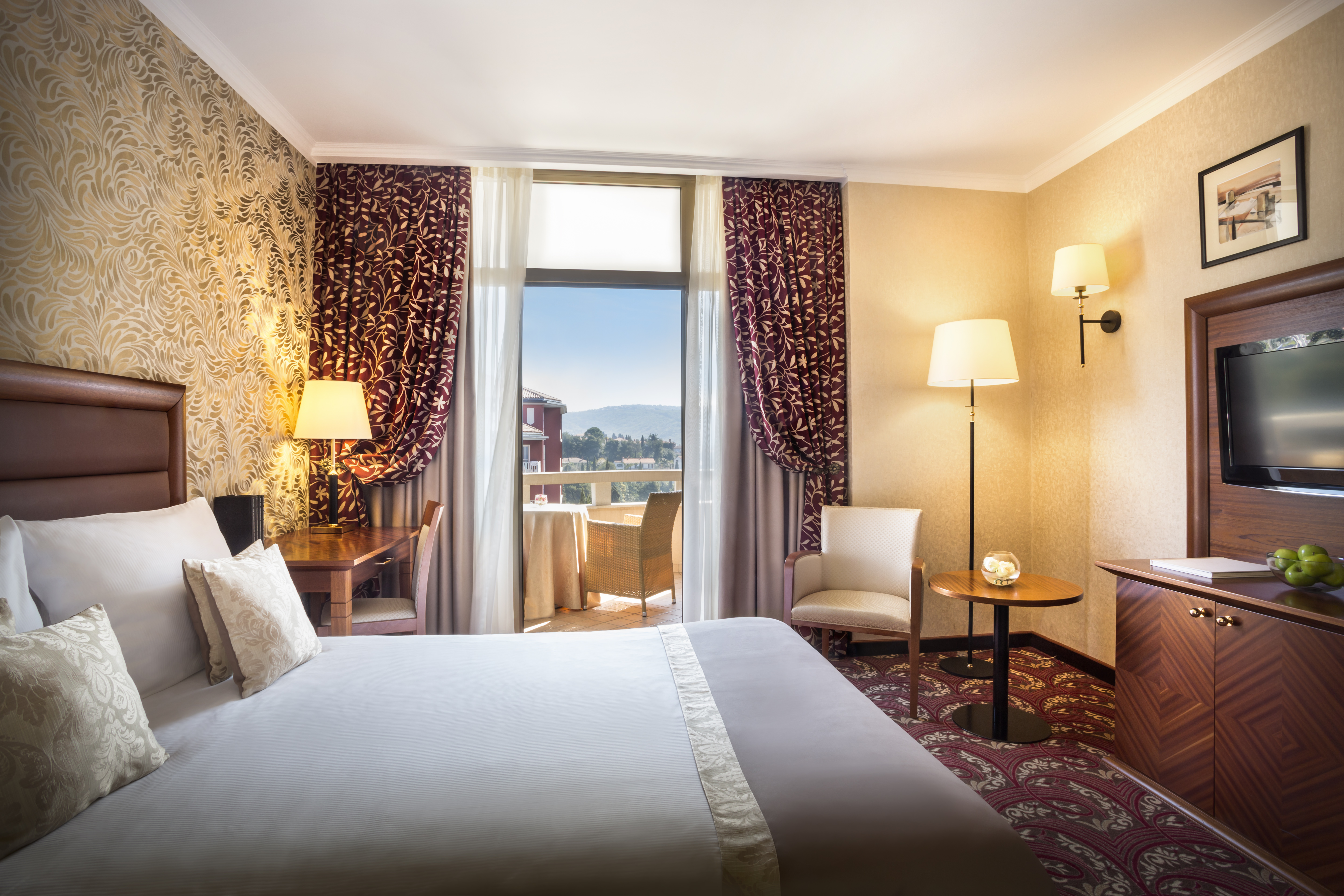 Double Park View with Balcony