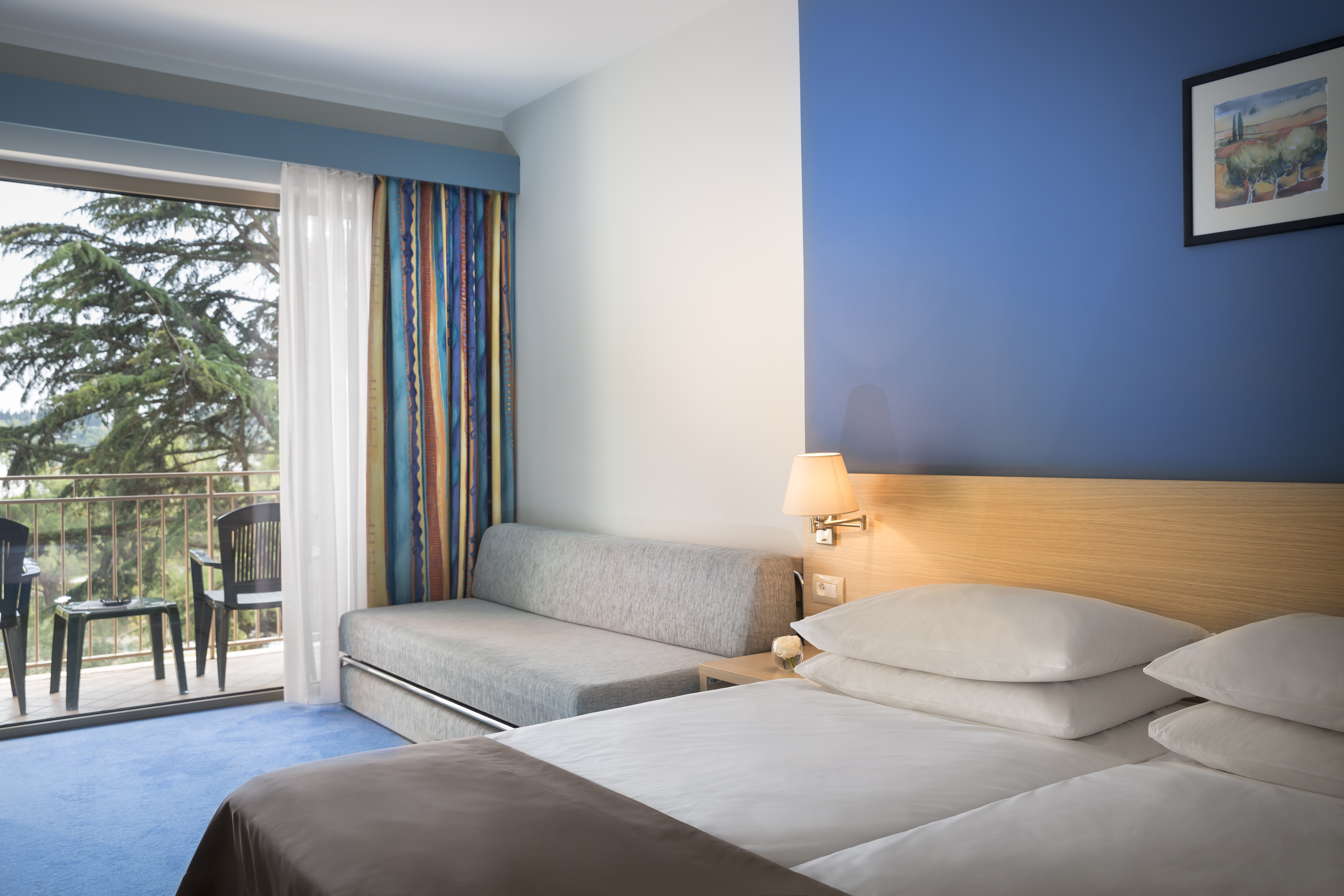 Family Room Side Sea View with Balcony