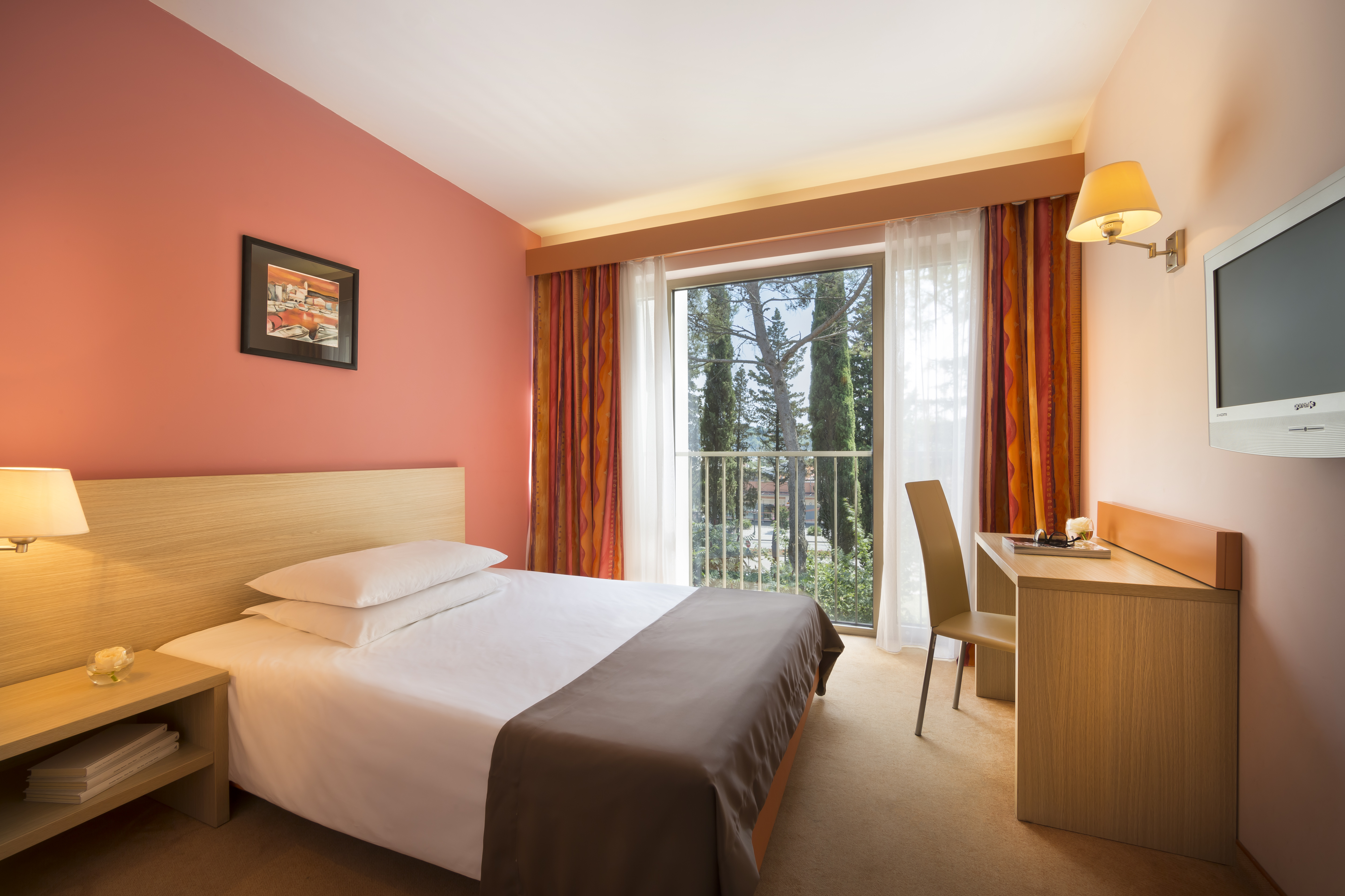 Single Side Sea View with Balcony