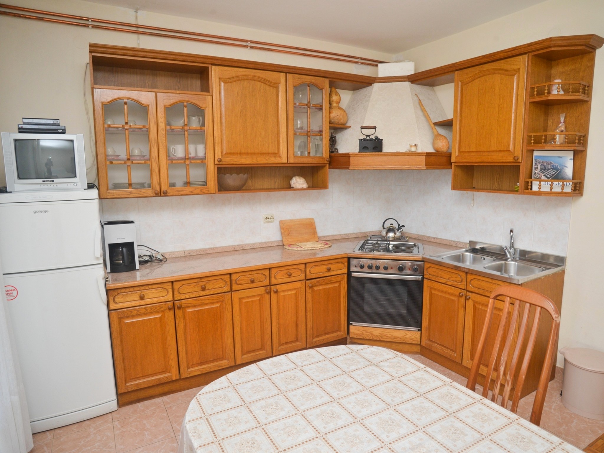 Apartment Capacity 6