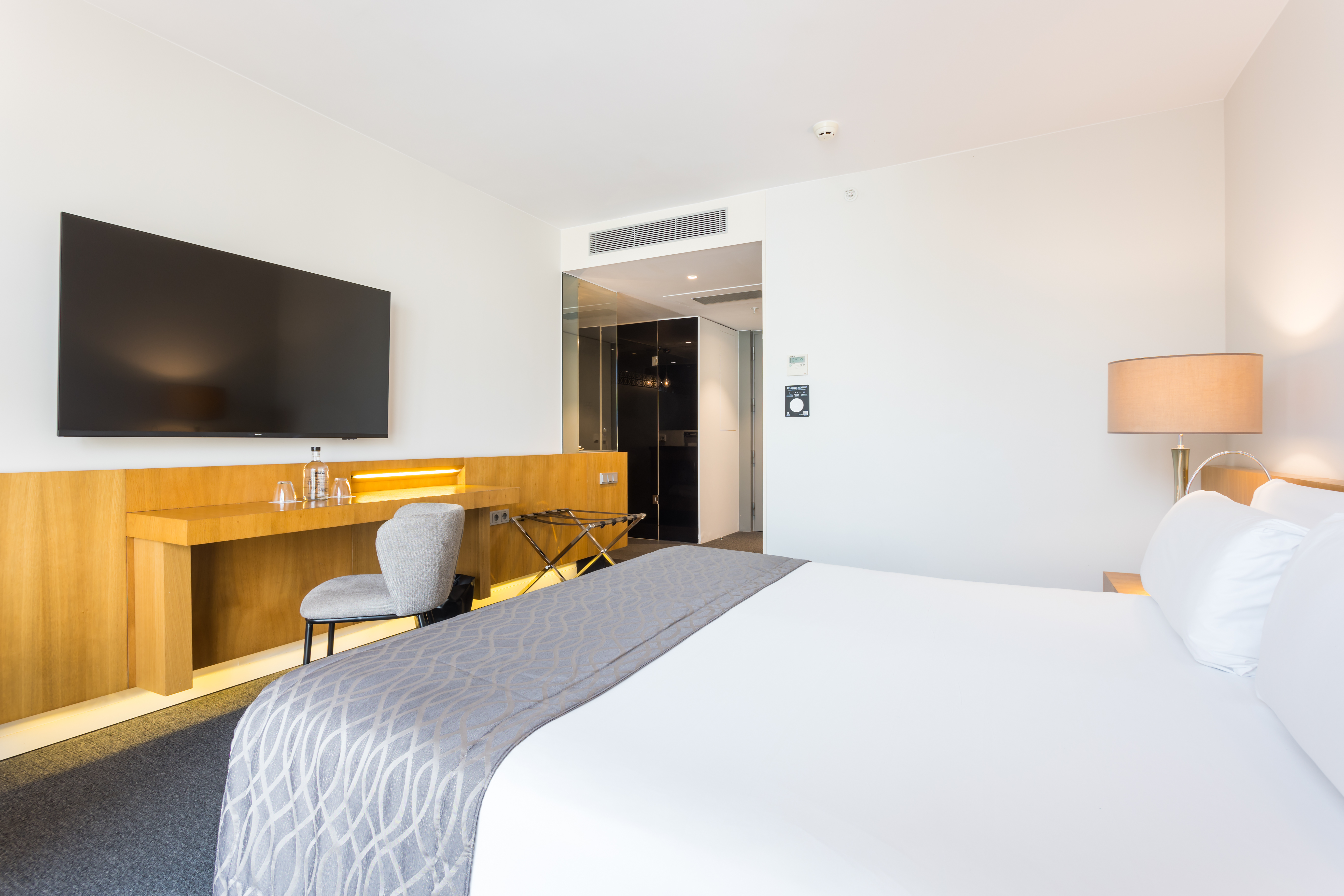 Family Room Capacity 5