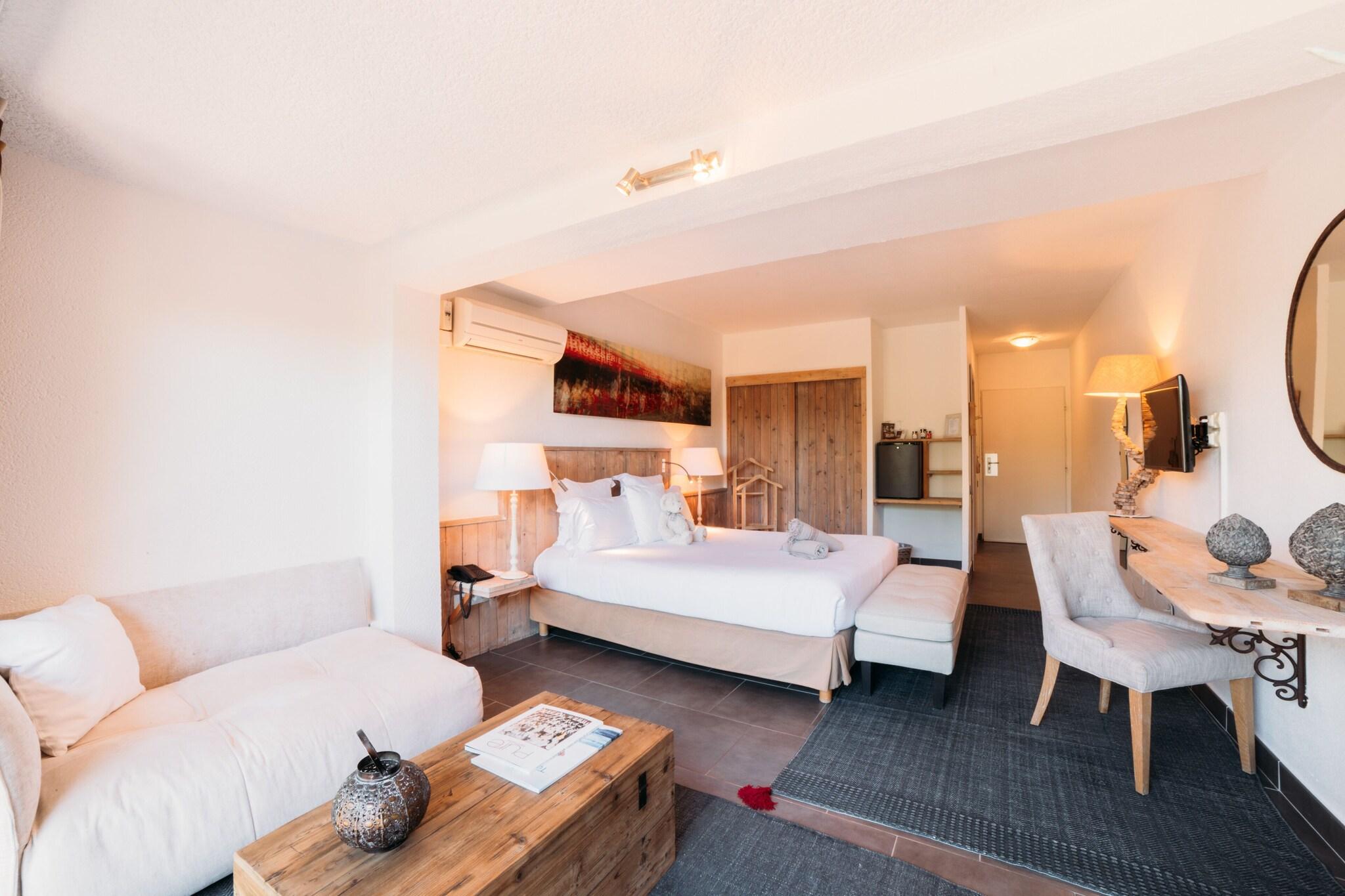 Double Superior King Bed