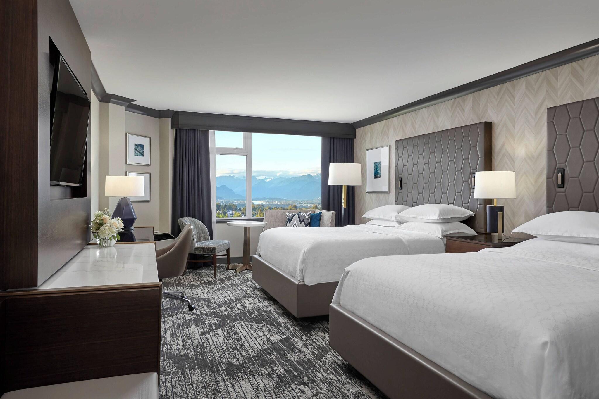 Double Deluxe Two Queen Beds