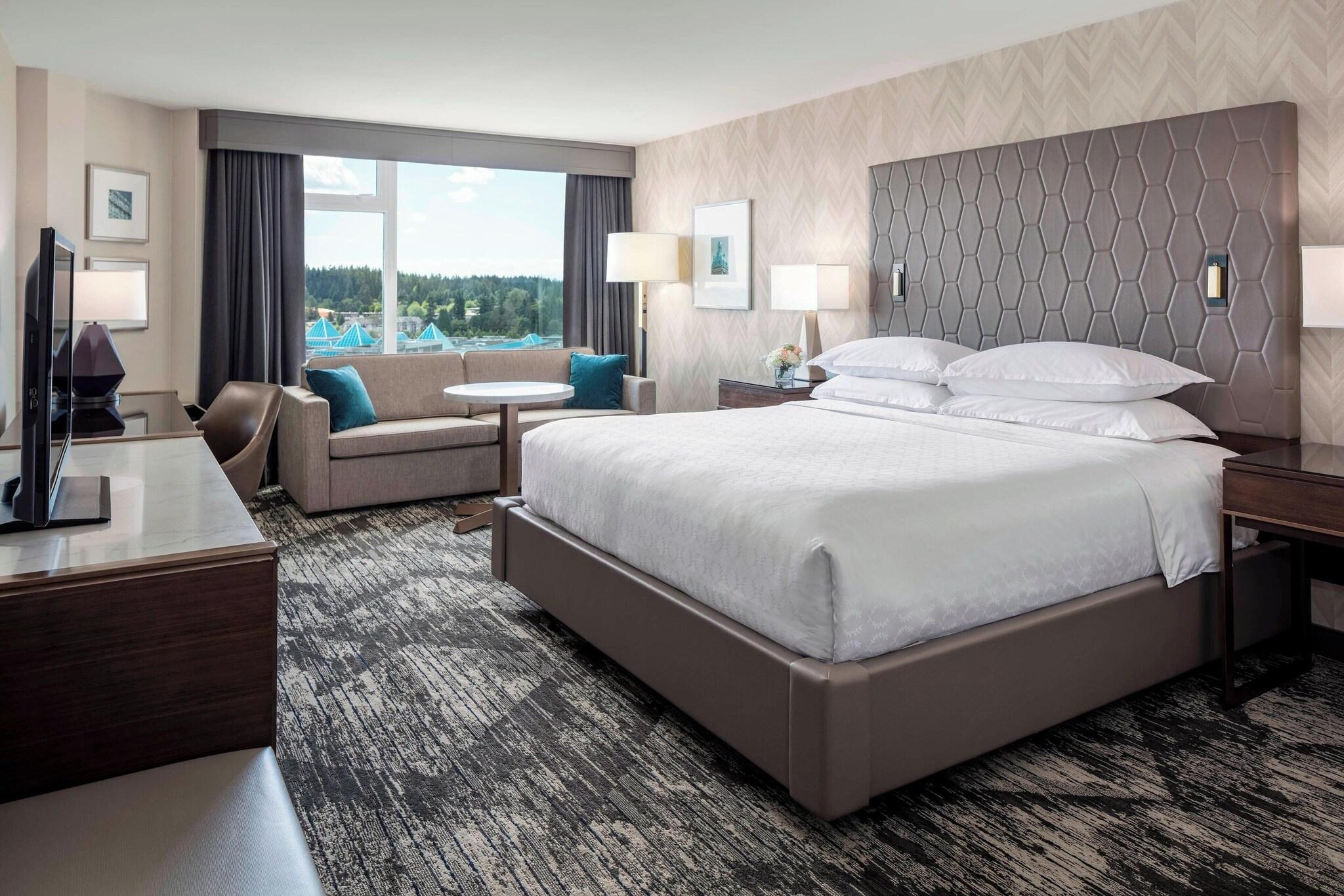 Double Deluxe King Bed