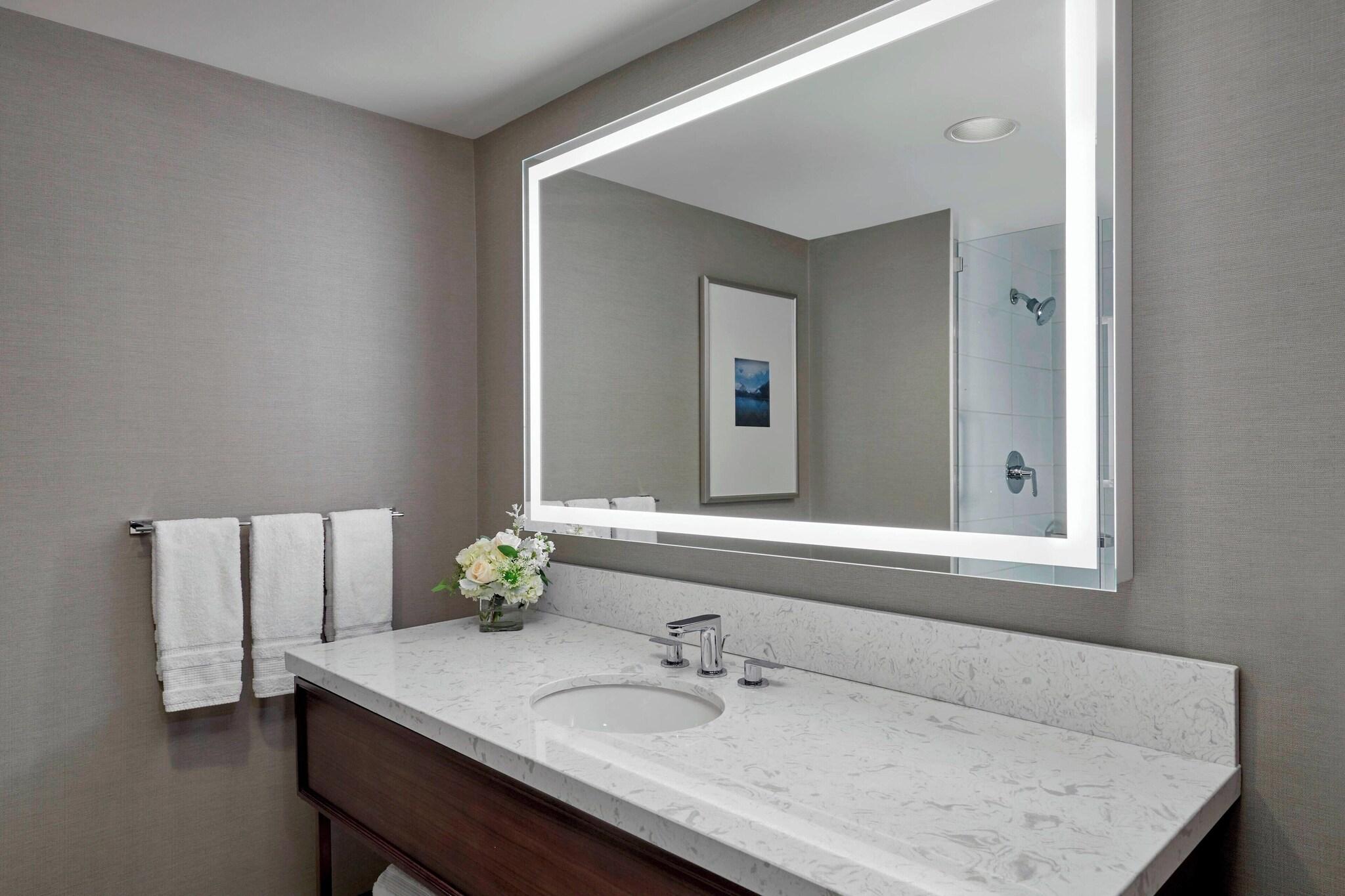 Double Deluxe Two Queen Beds