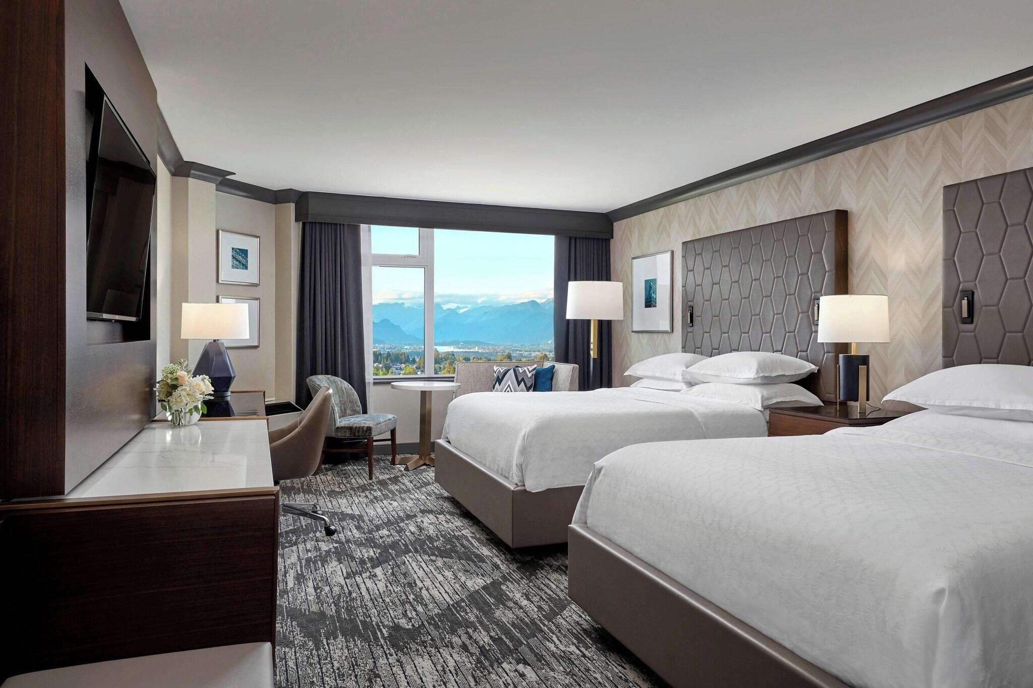 Double Deluxe Two Queen Beds