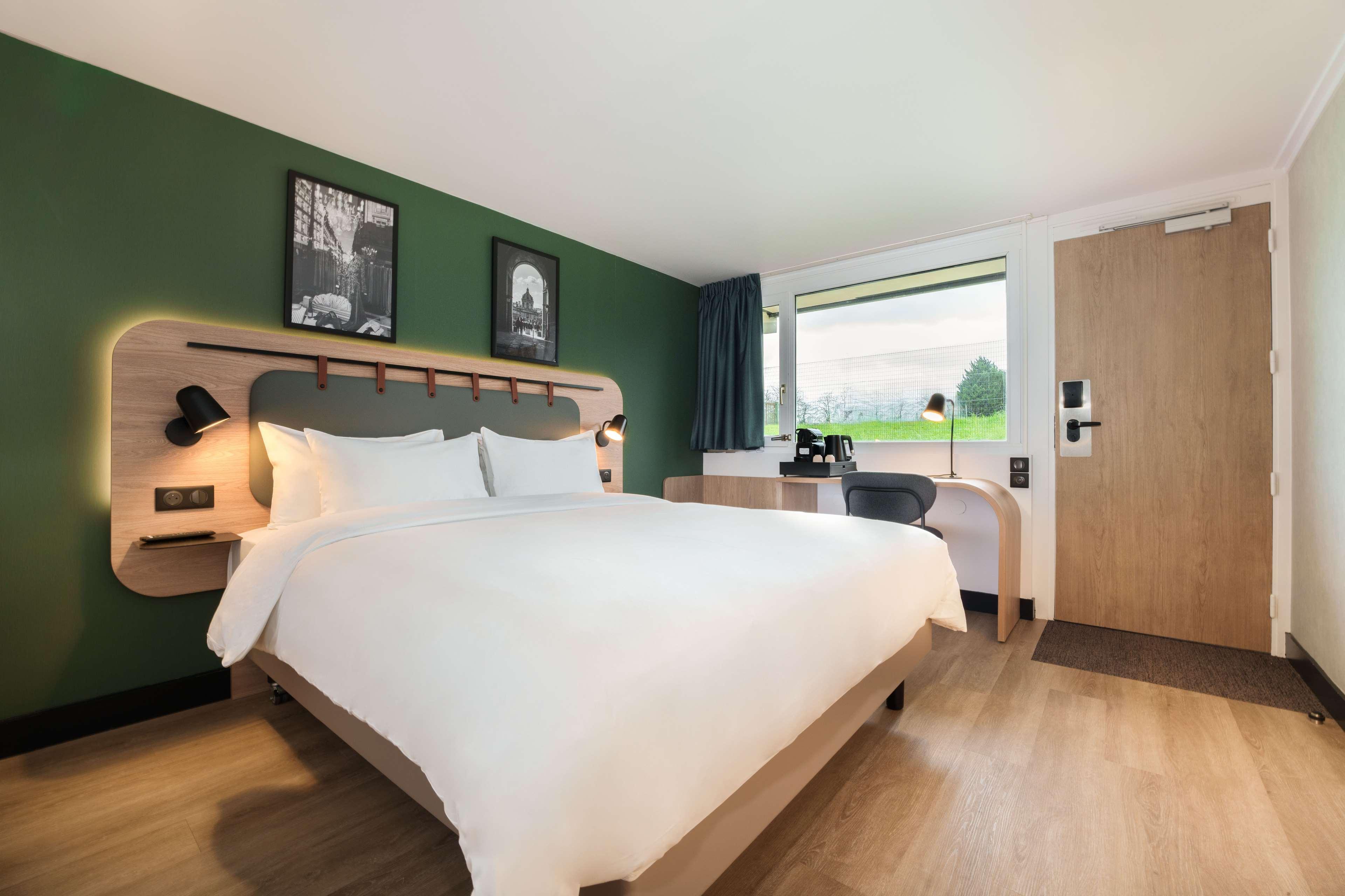 Double Superior King Bed