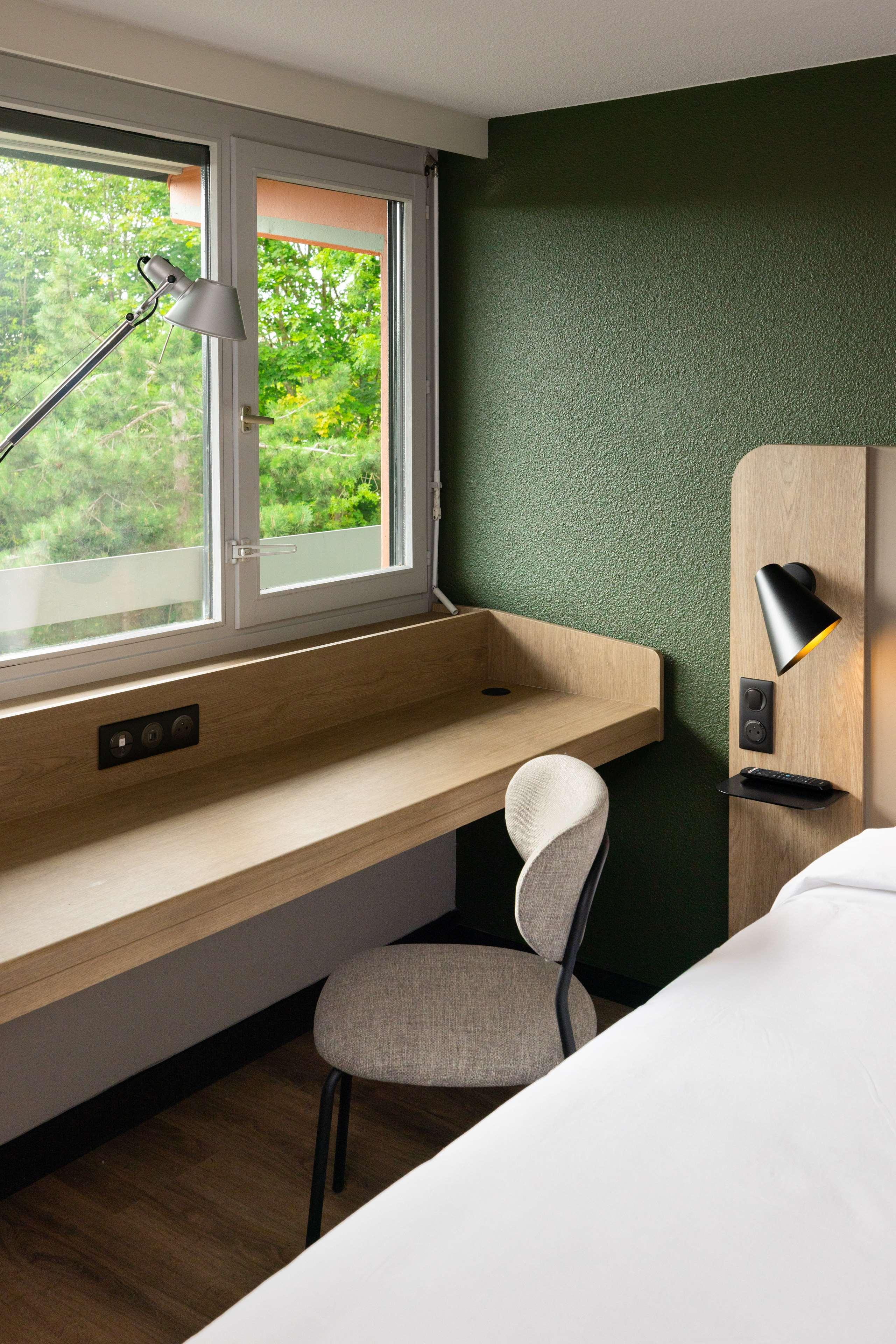 Double Superior King Bed