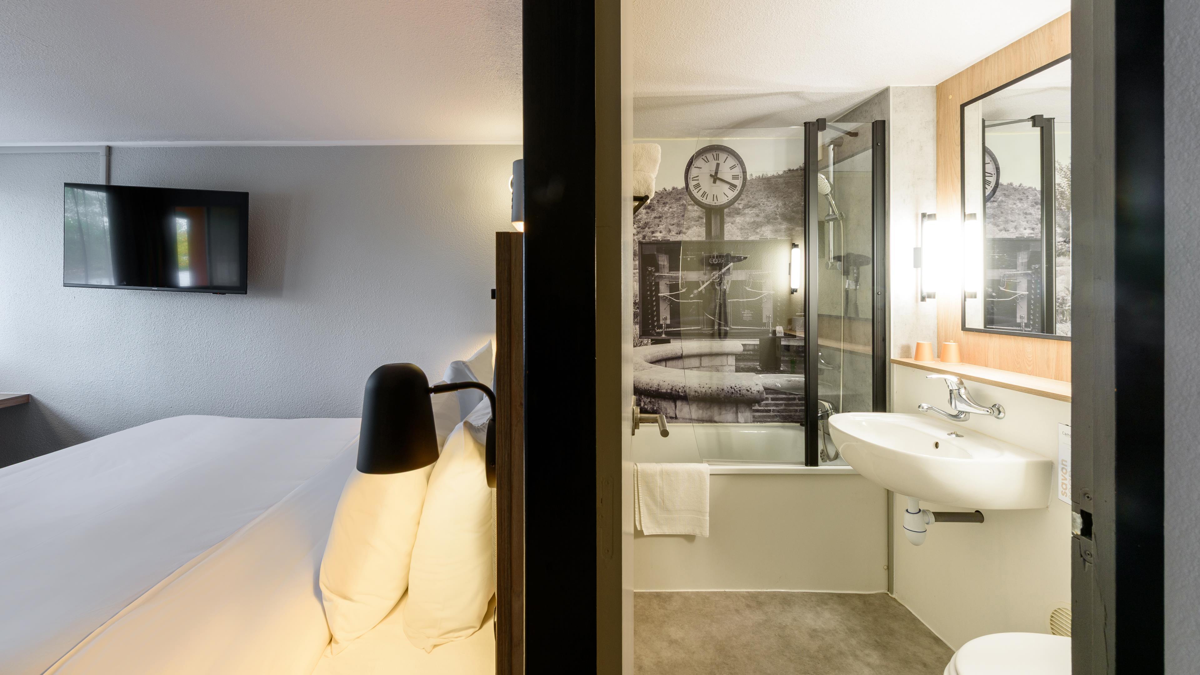 Double Superior King Bed