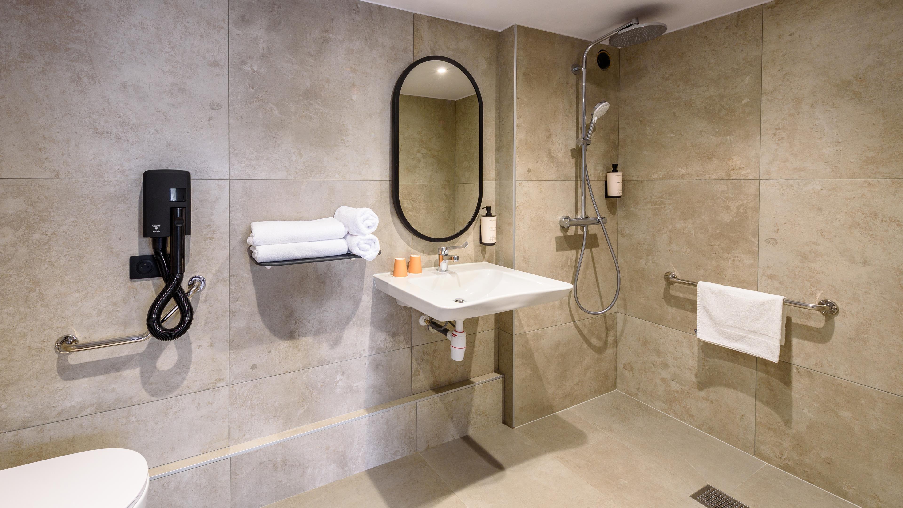 Double Queen Size Bed