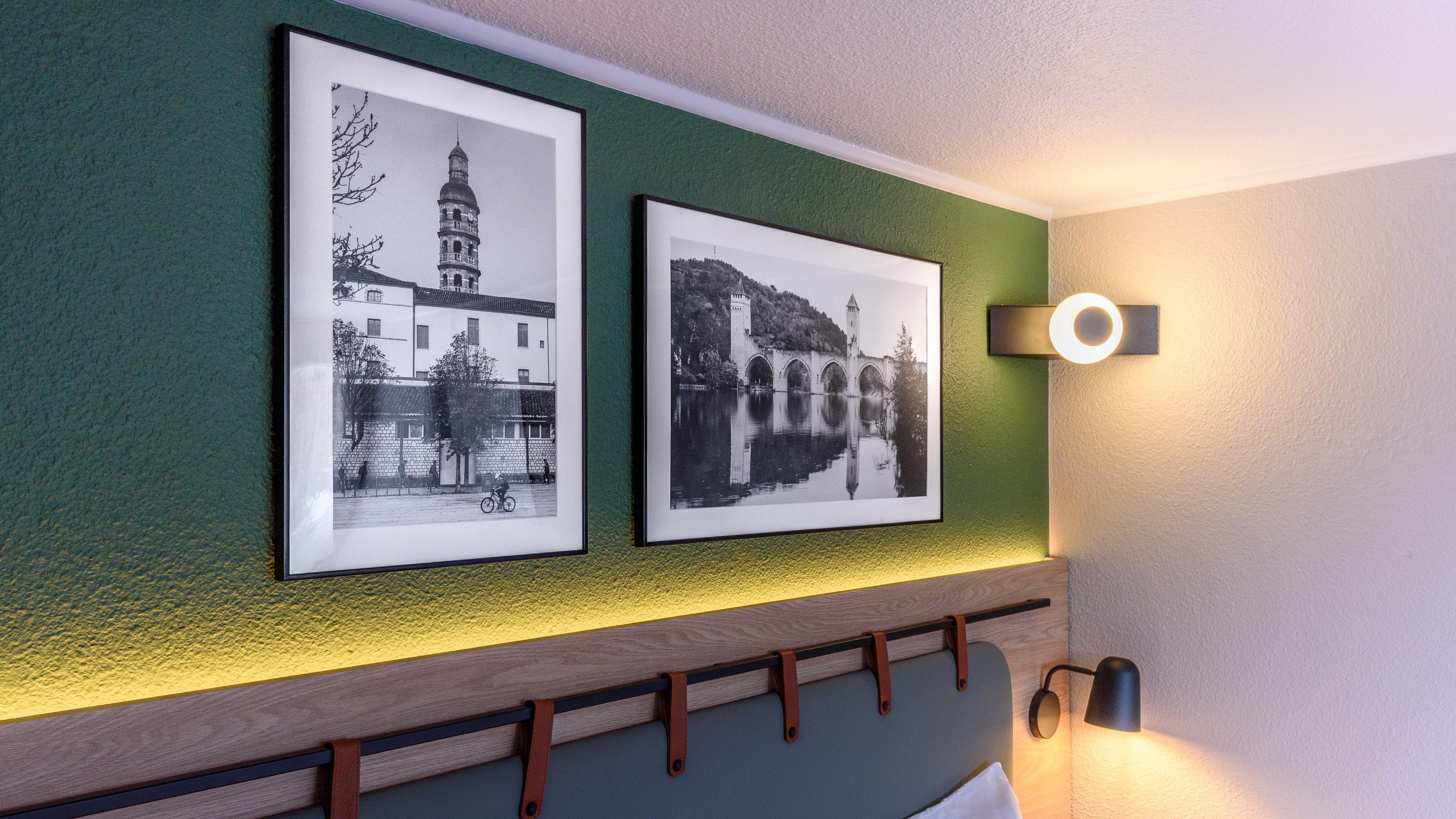 Double Queen Size Bed