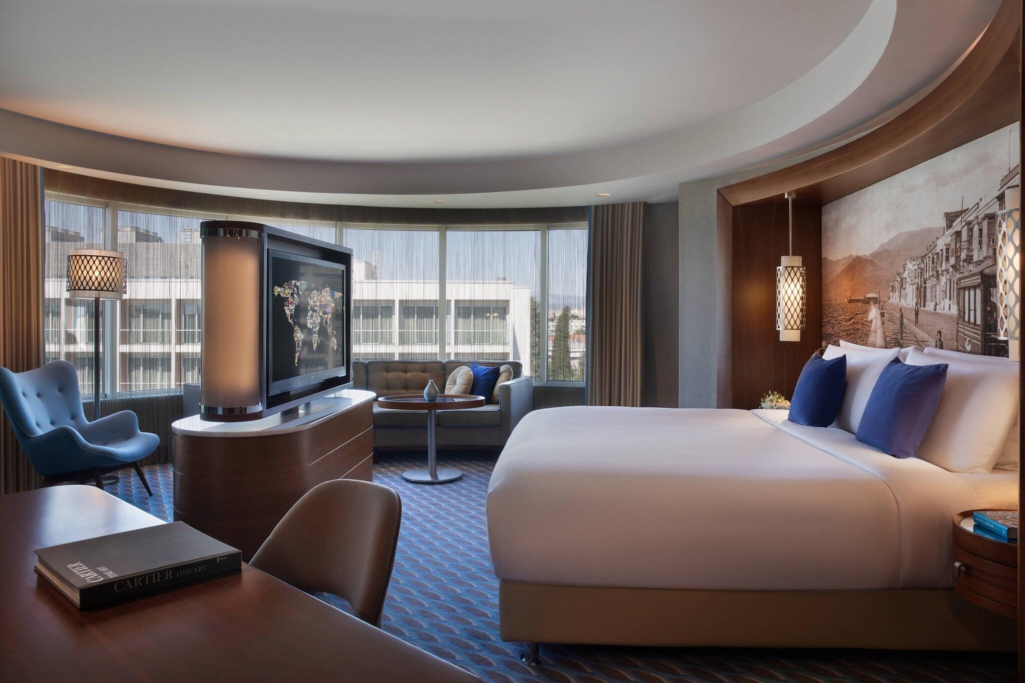 Junior Suite King Size Bed