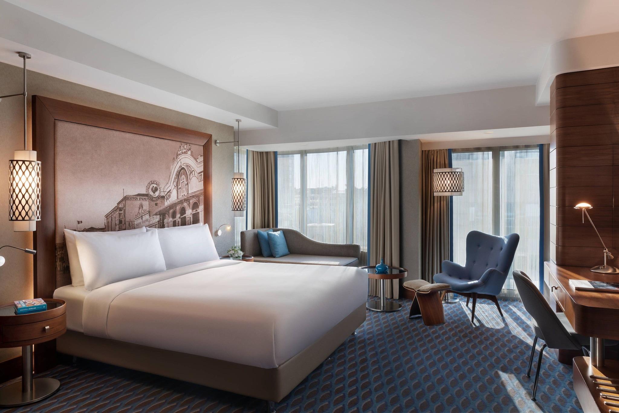 Double Club King Bed