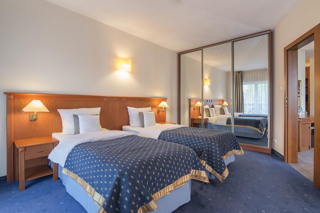 Family Room Standard