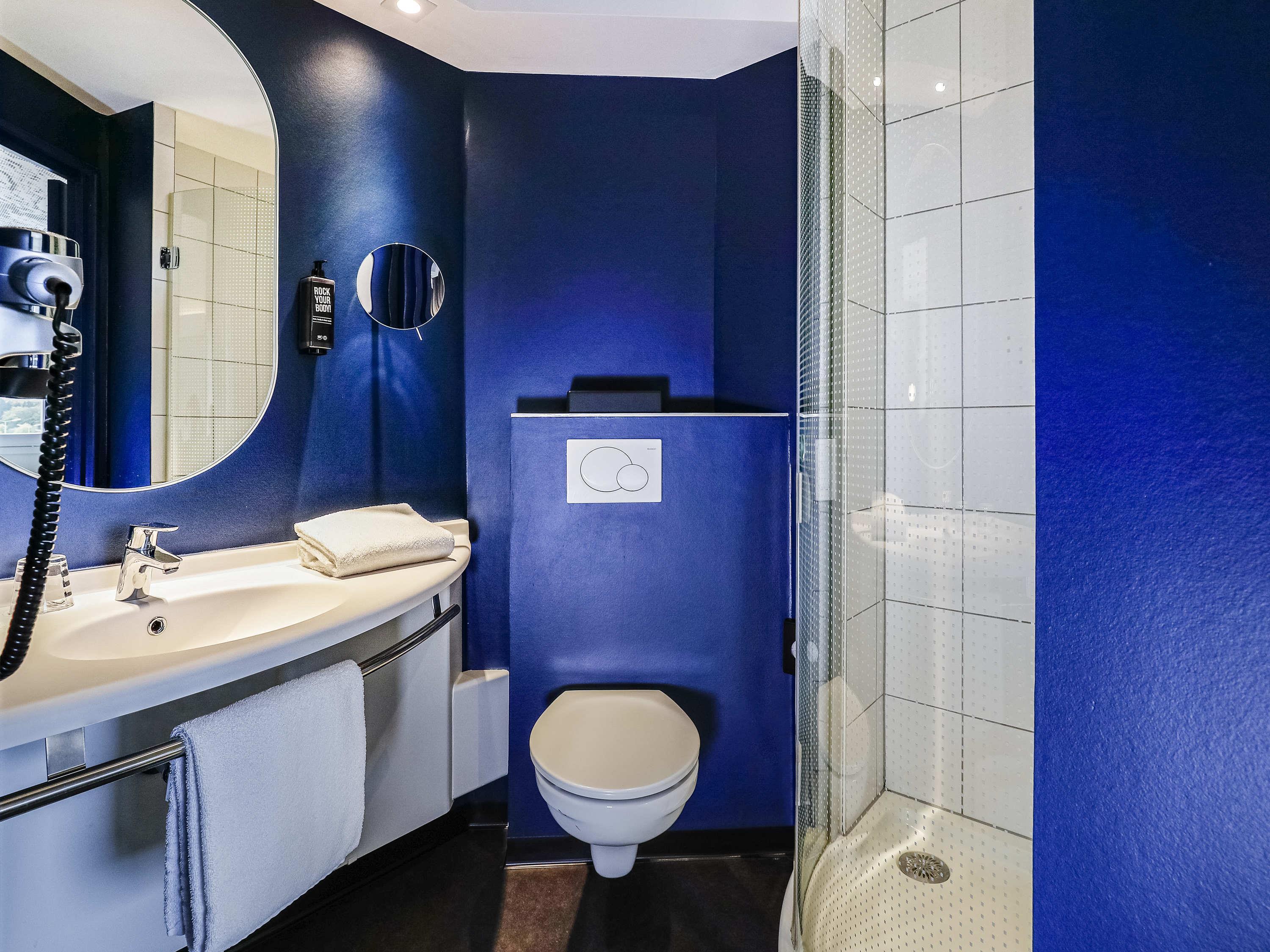 Quadruple with Double Bed