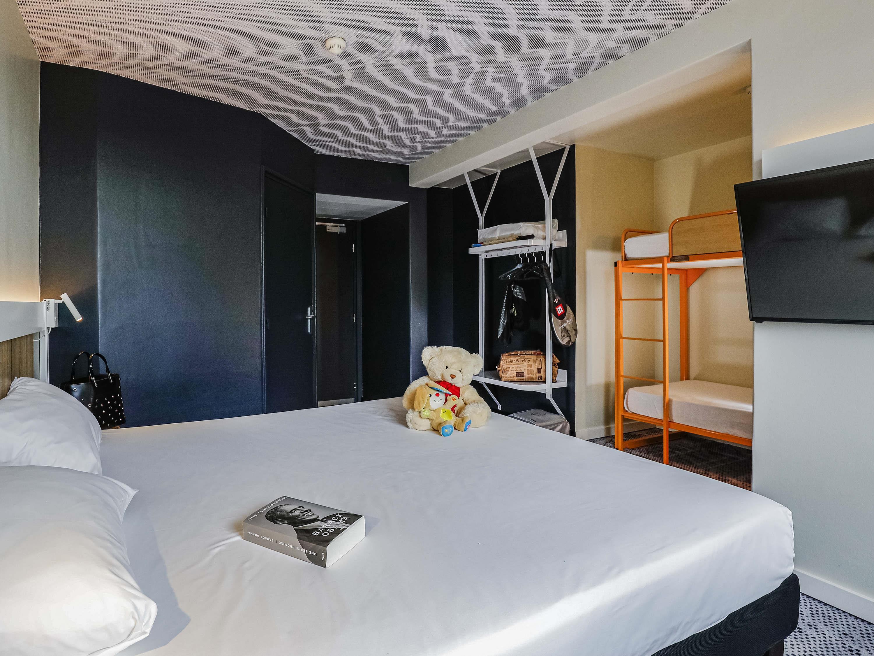 Quadruple with Double Bed