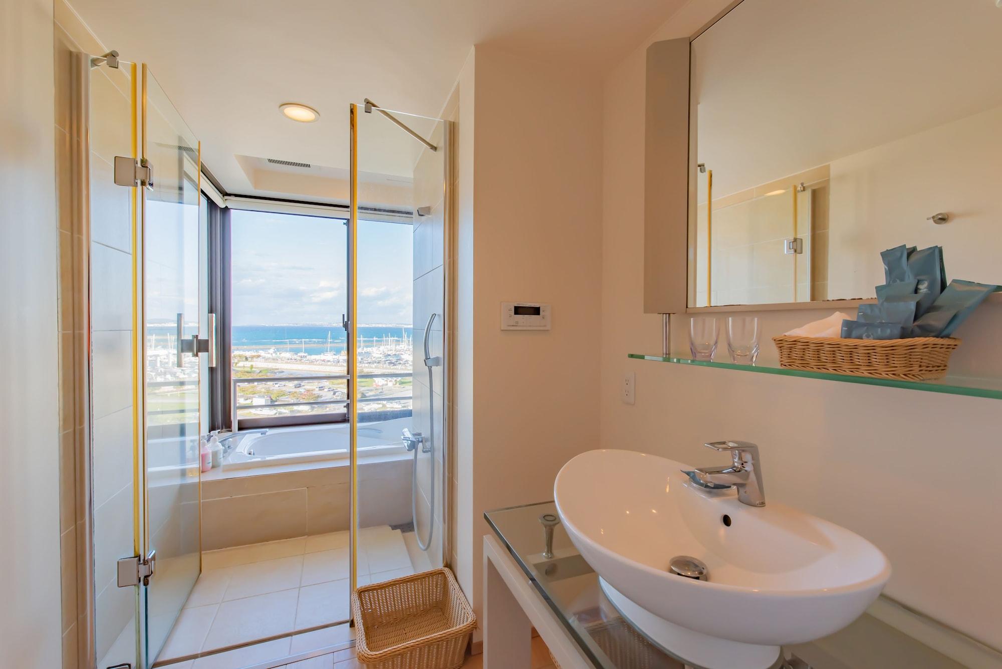 Double Single Deluxe Two Beds