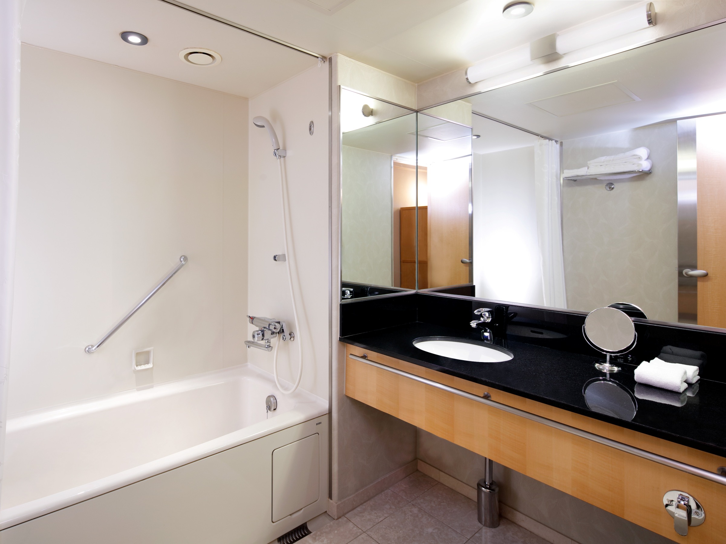 Double Premium Queen Bed