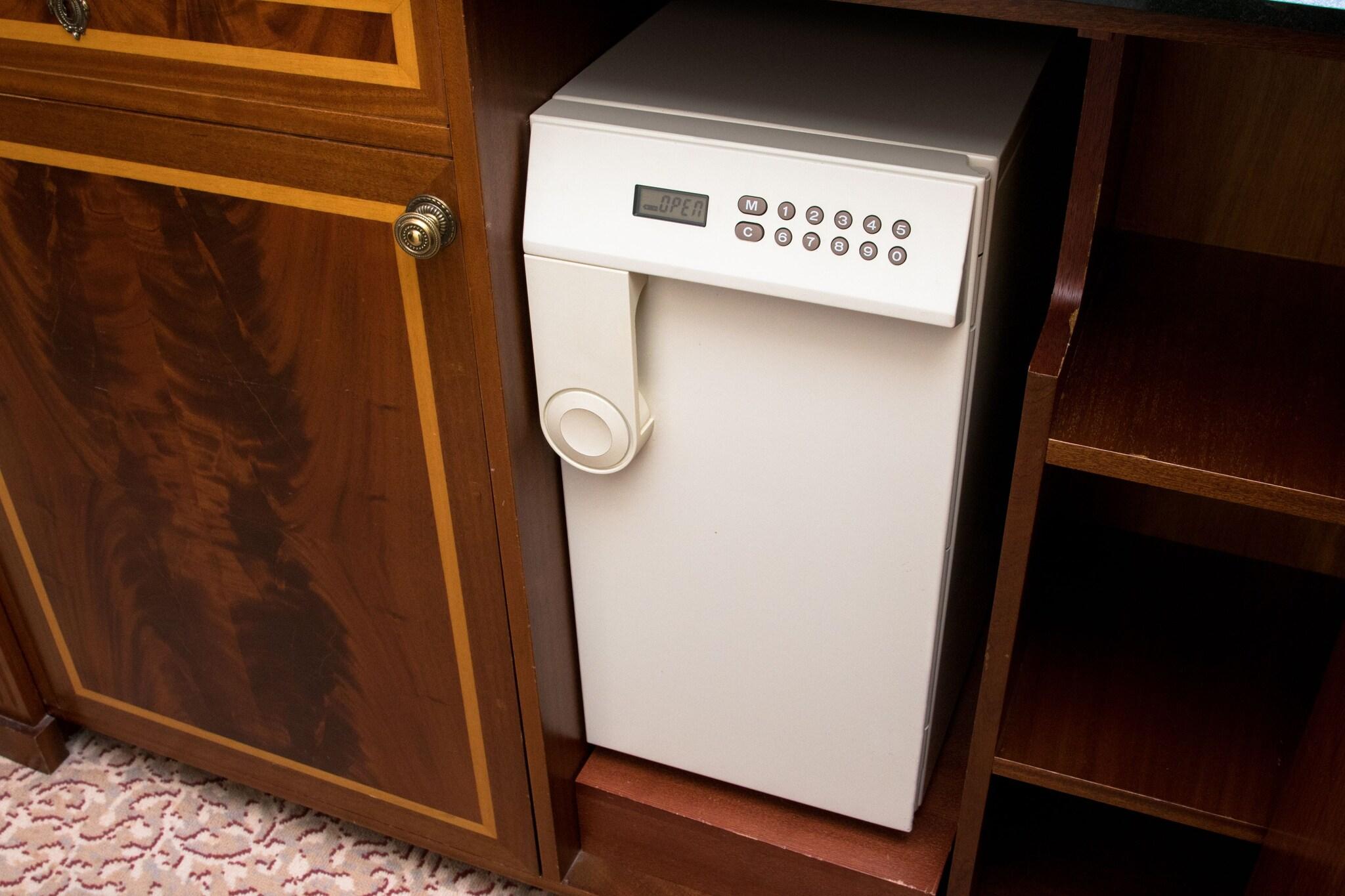 Double Queen Bed Non Smoking