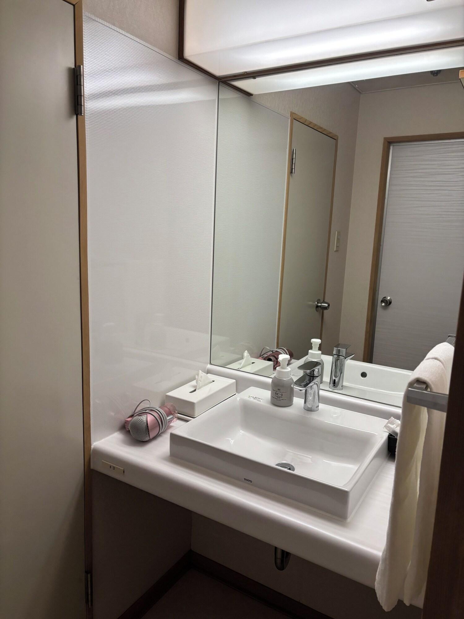 Triple Economy Non Smoking