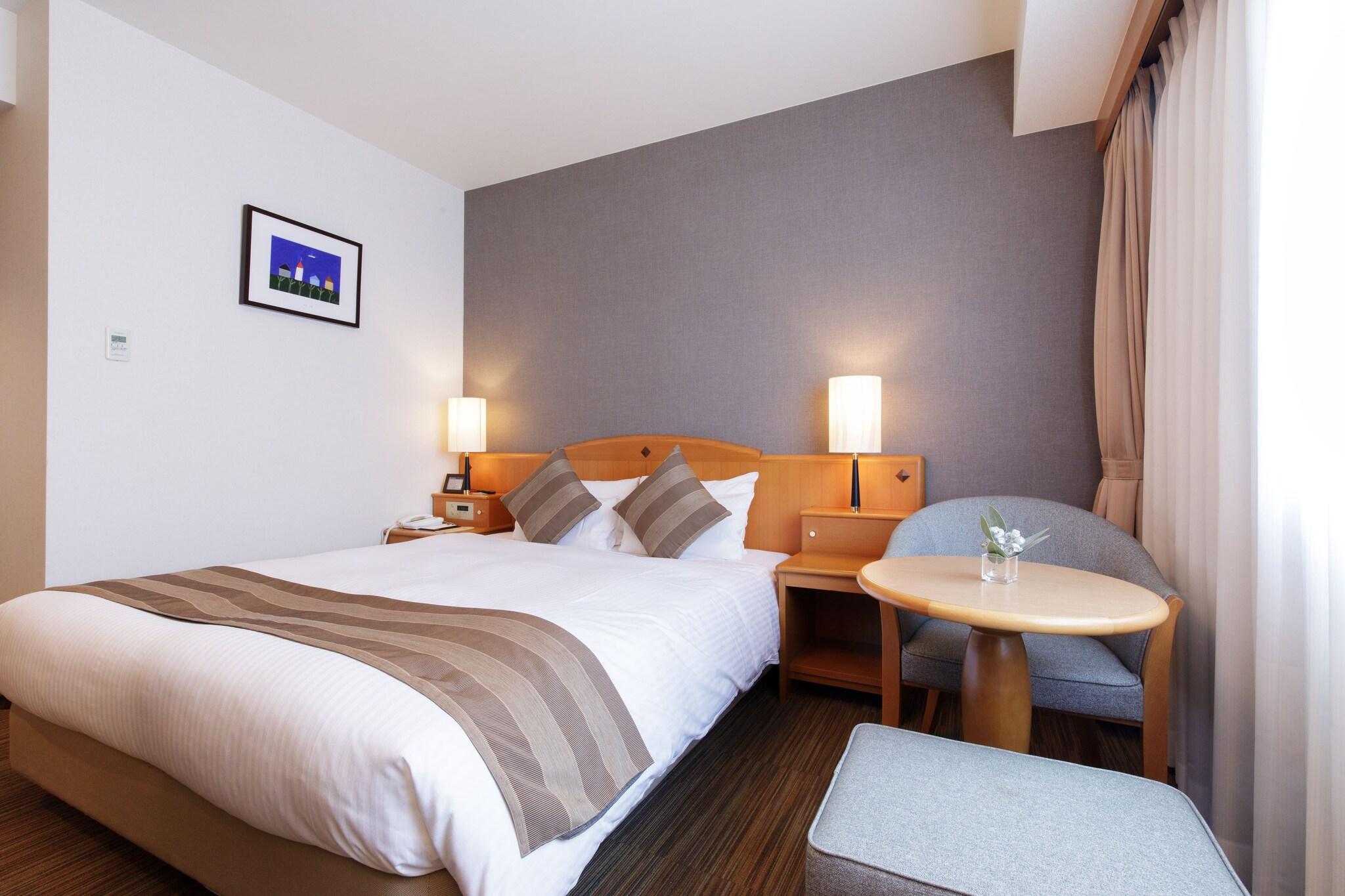 Double Queen Bed Non Smoking